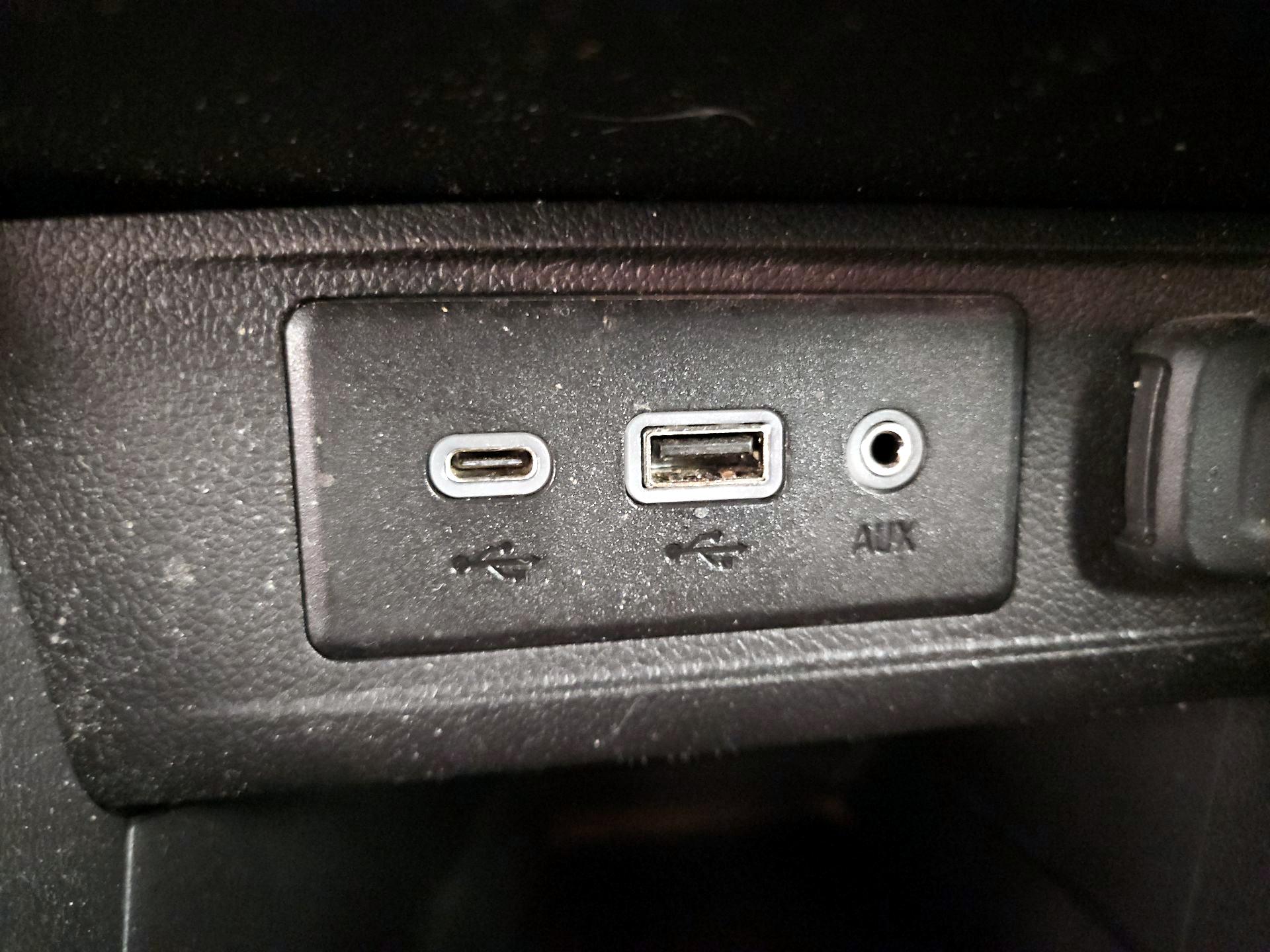 Thumbnail: 2021 Buick Encore GX - 18