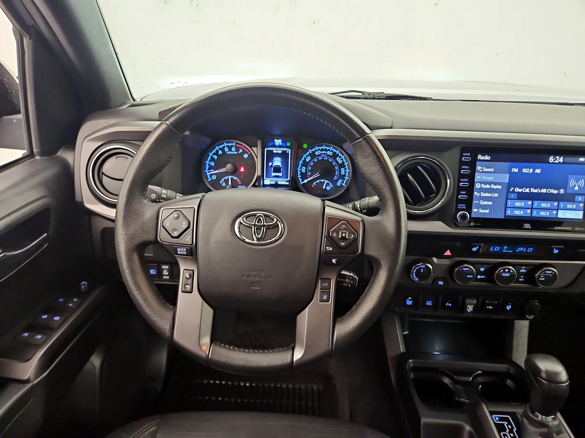 Thumbnail: 2022 Toyota Tacoma - 10
