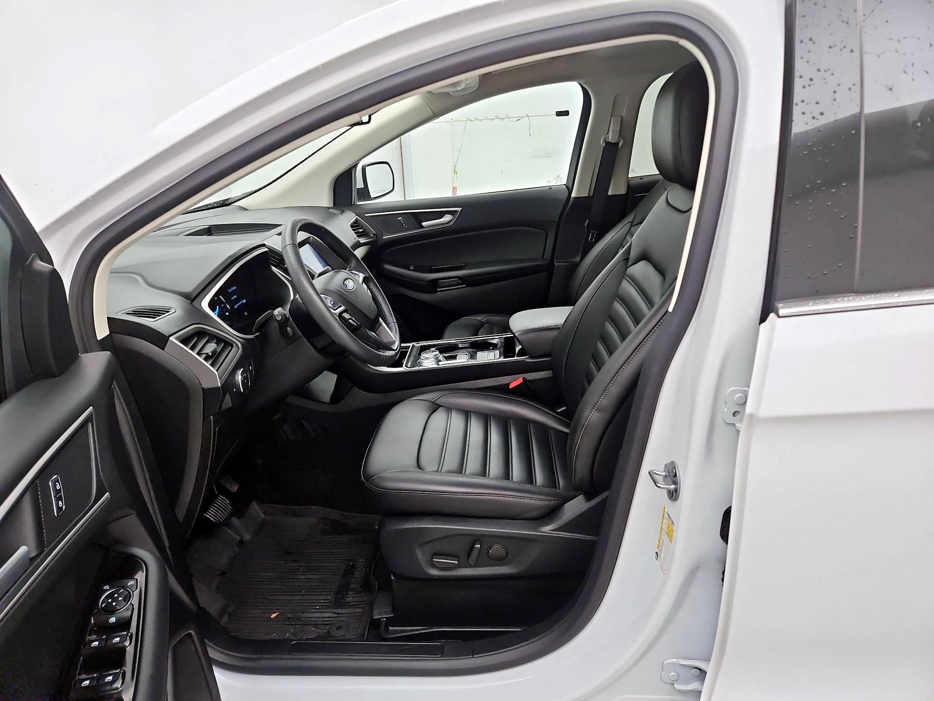 Thumbnail: 2020 Ford Edge - 11