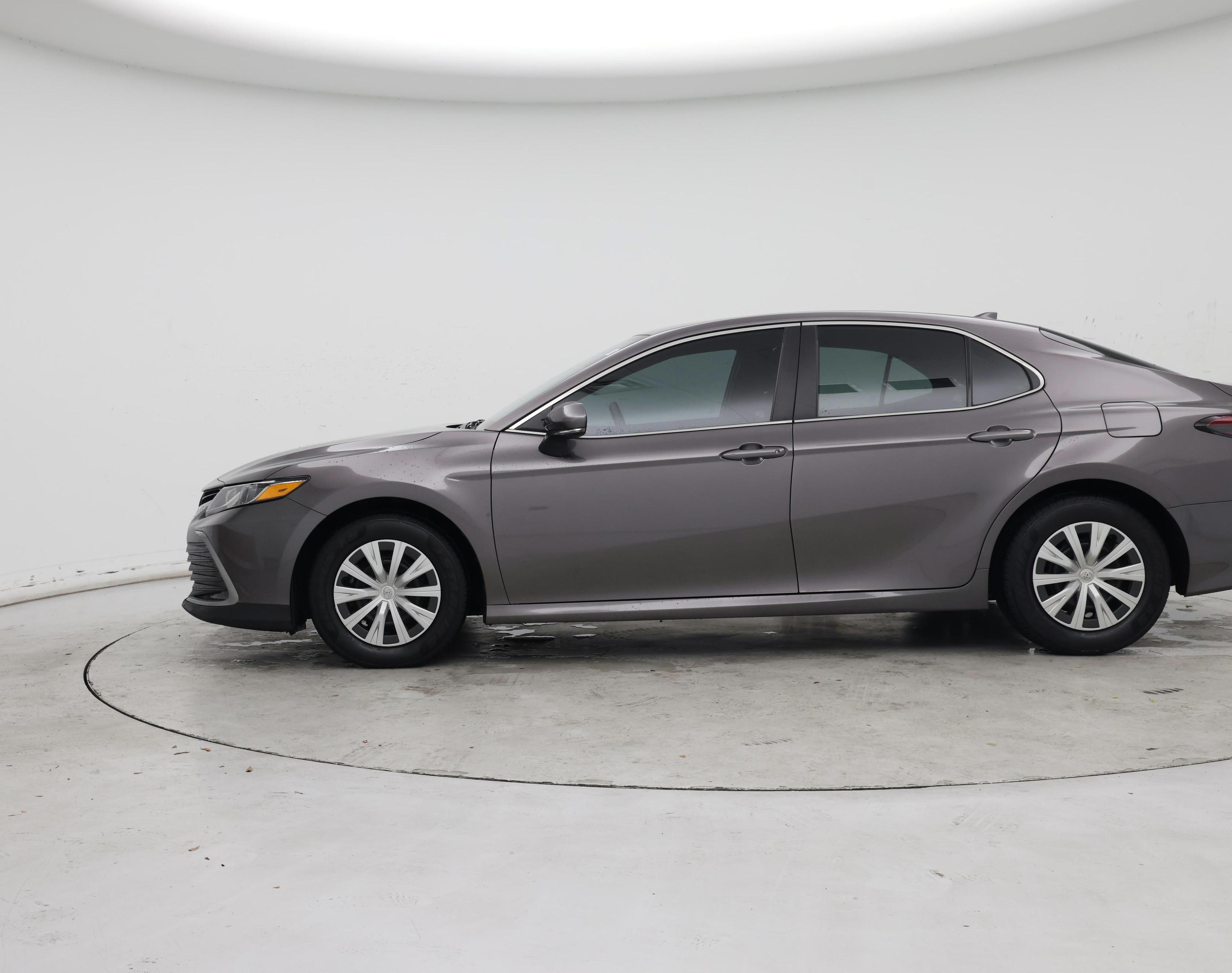 Thumbnail: 2022 Toyota Camry - 3