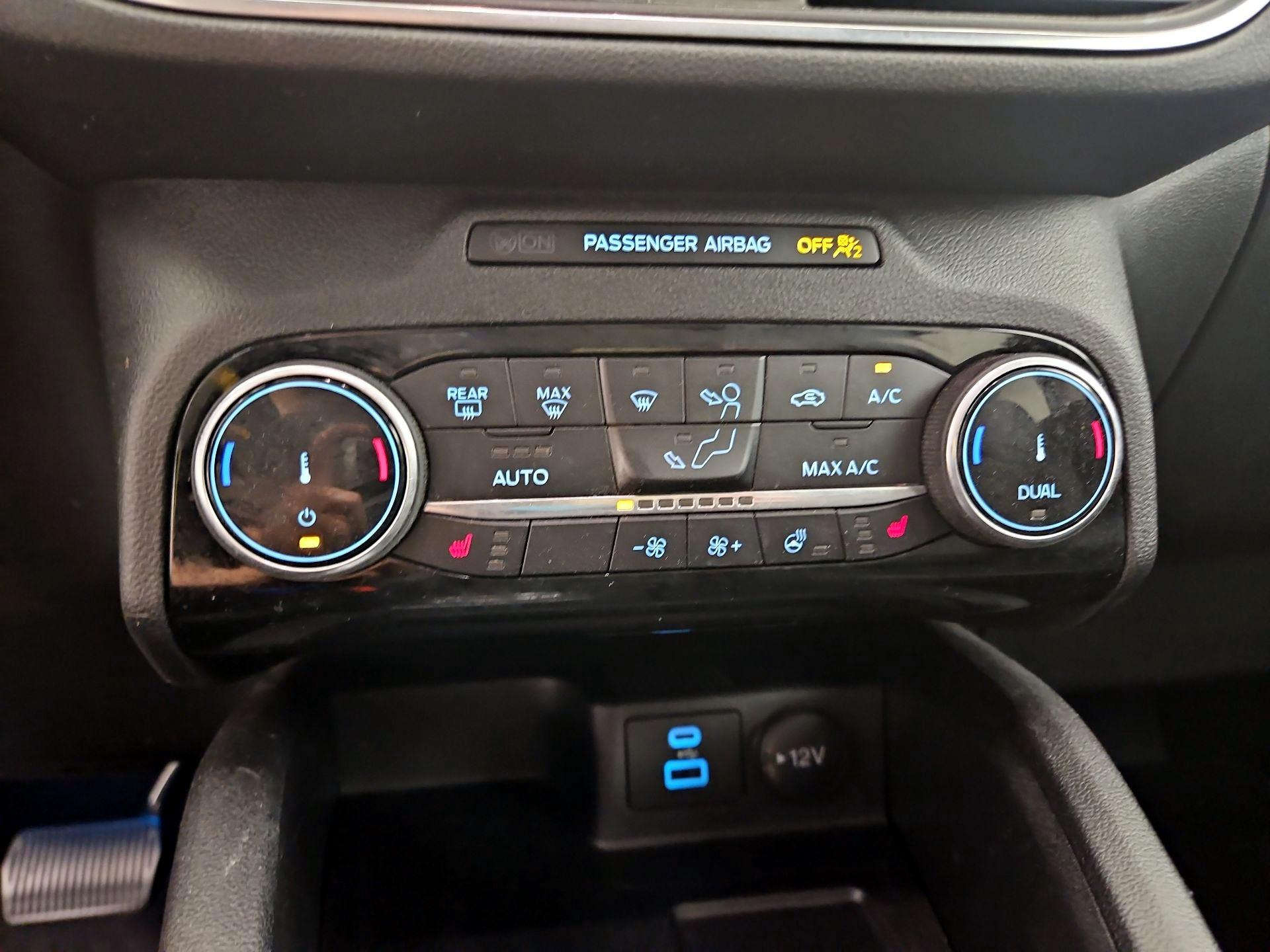 Thumbnail: 2022 Ford Escape - 17