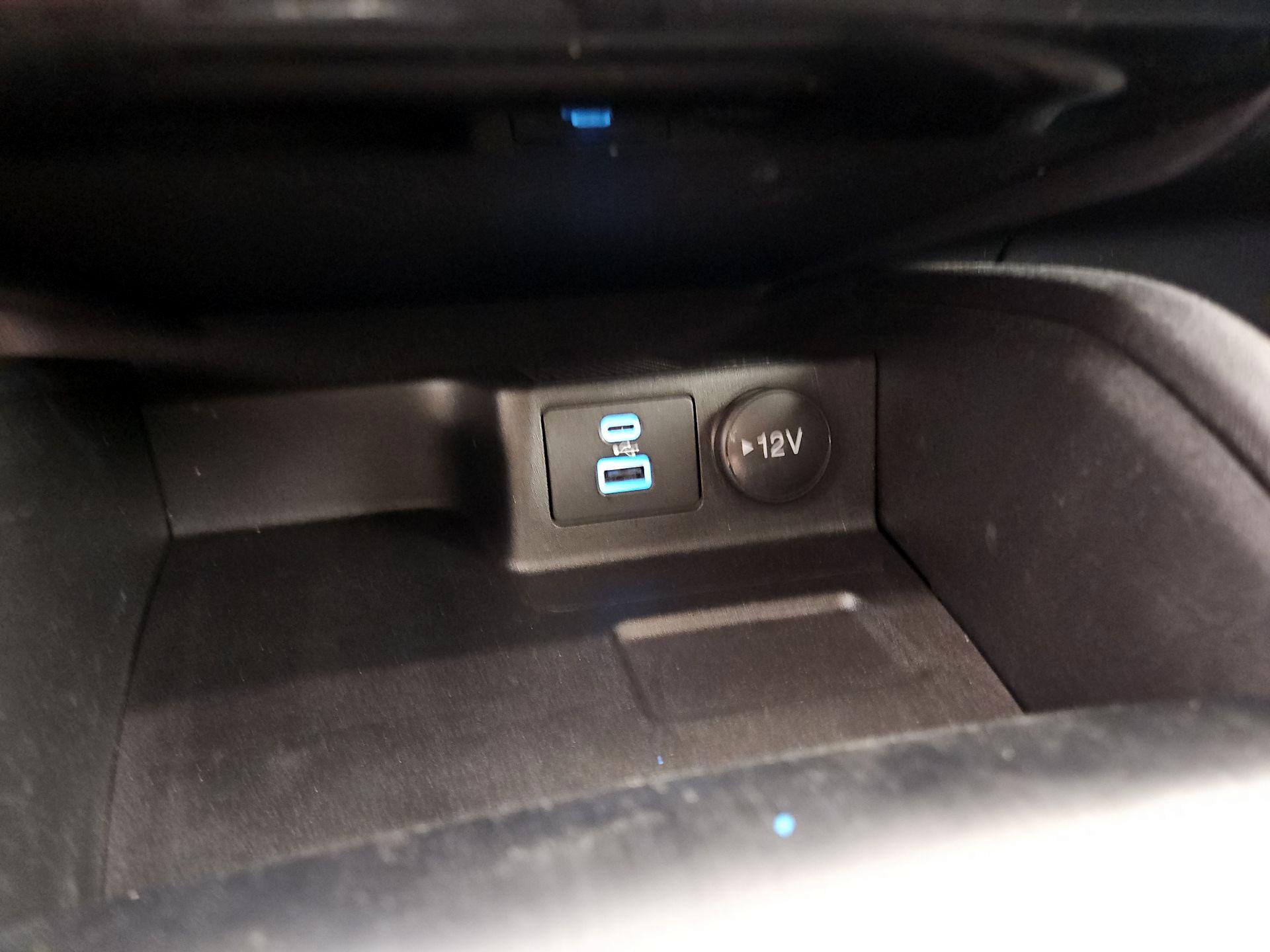 Thumbnail: 2022 Ford Escape - 19