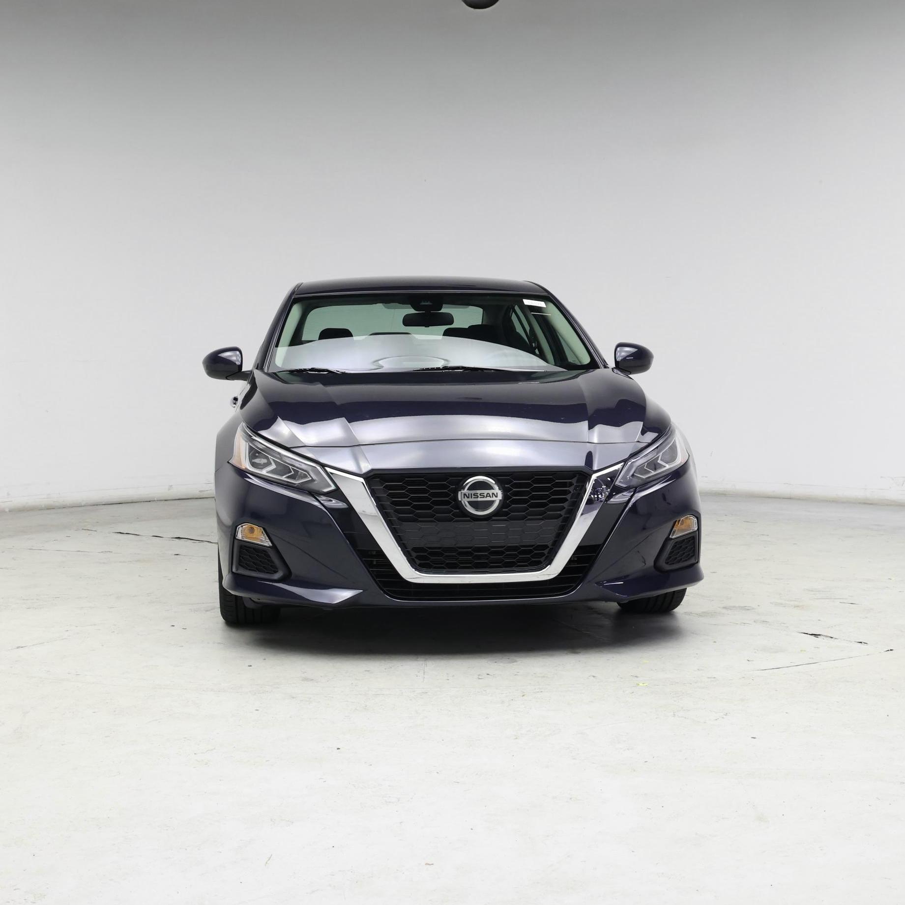 Thumbnail: 2022 Nissan Altima - 5