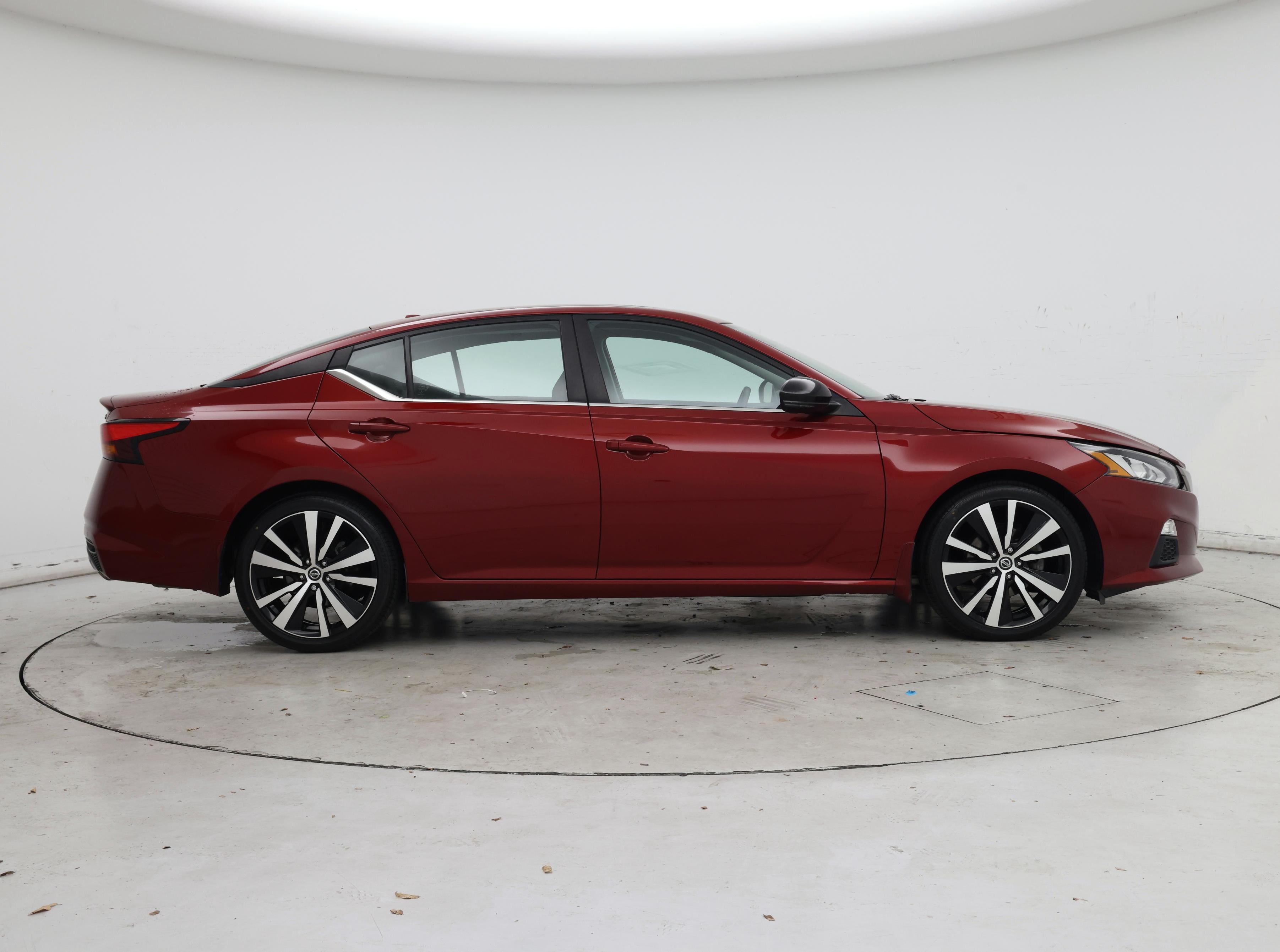 Thumbnail: 2020 Nissan Altima - 7