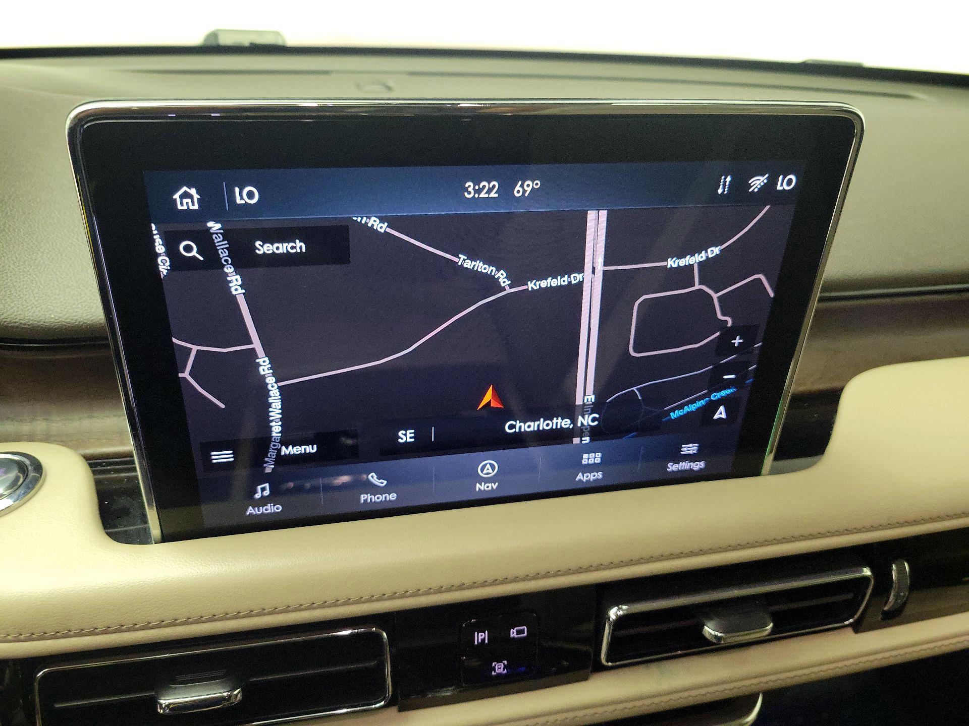 Thumbnail: 2020 Lincoln Aviator - 14