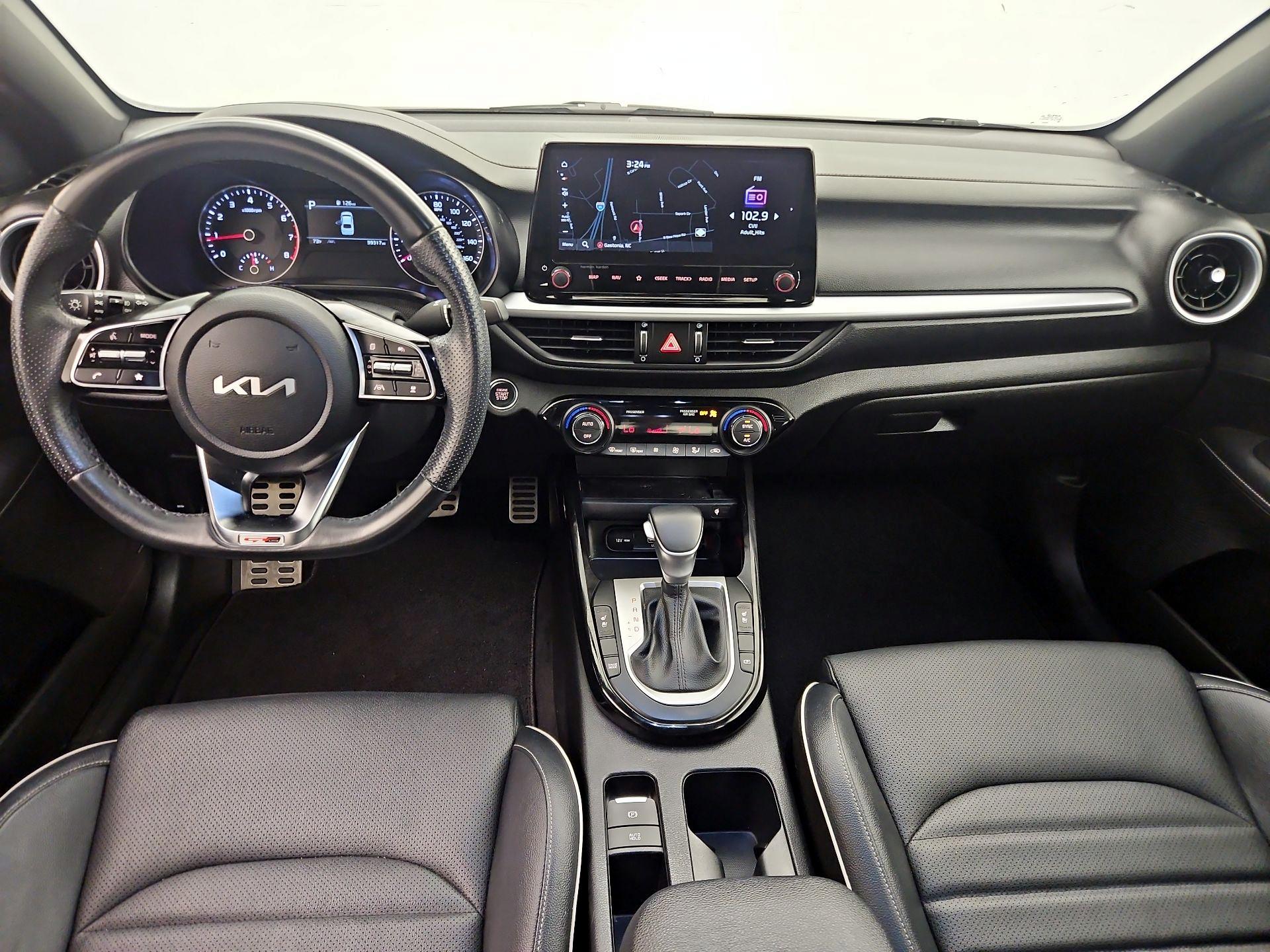 Thumbnail: 2023 Kia Forte - 9