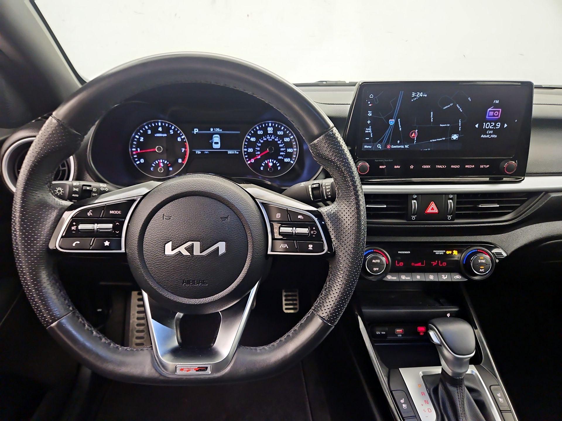 Thumbnail: 2023 Kia Forte - 10