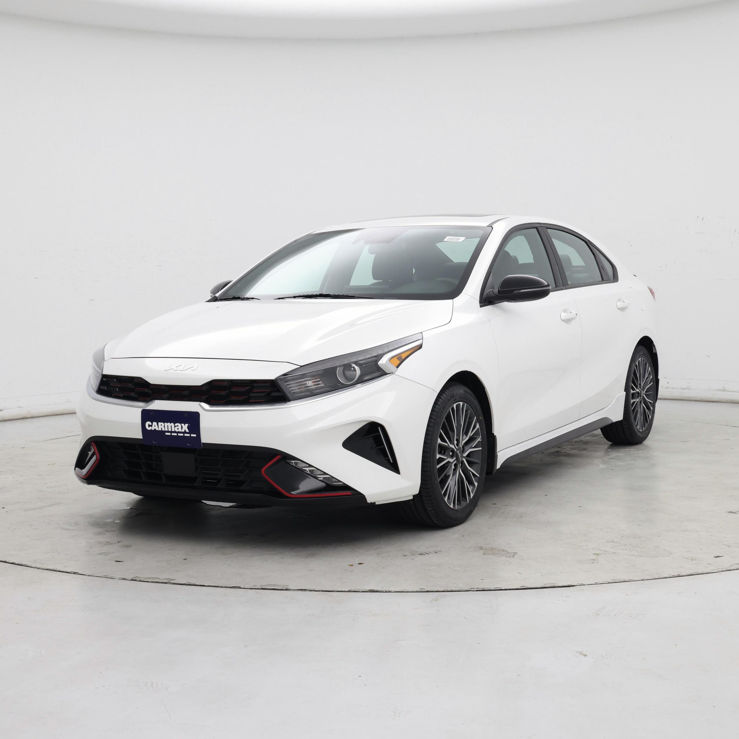 Thumbnail: 2023 Kia Forte - 4