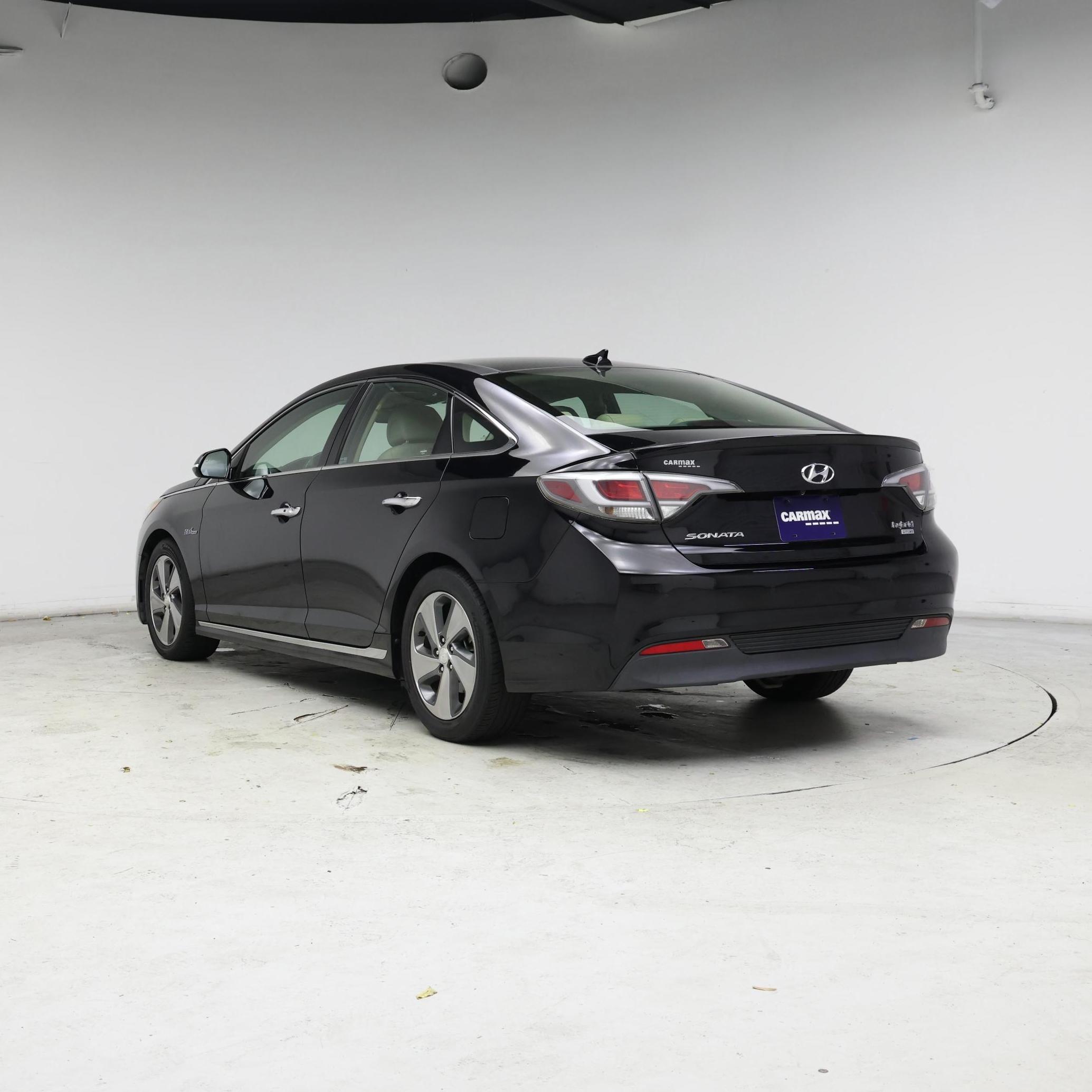 Thumbnail: 2017 Hyundai Sonata - 2