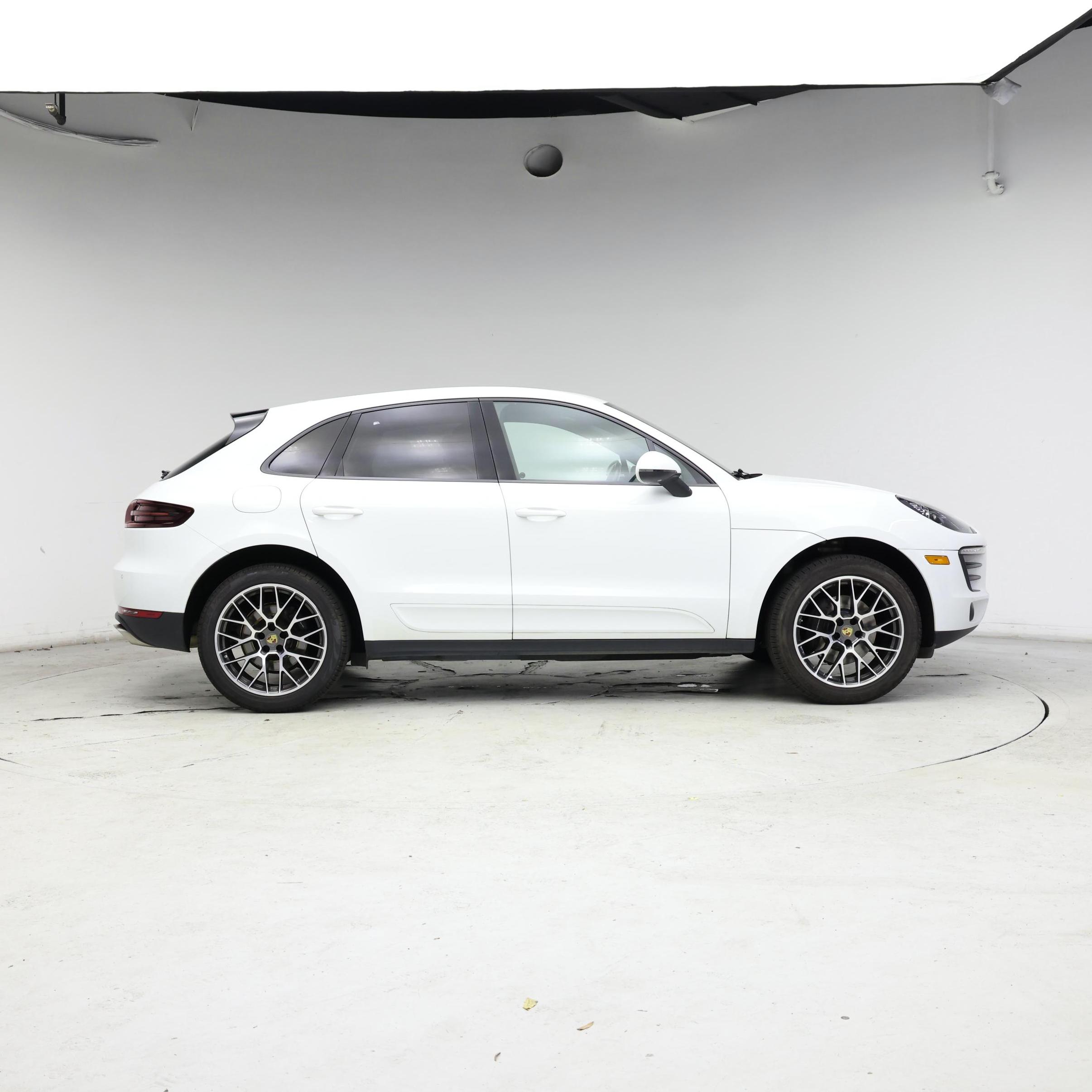 Thumbnail: 2018 Porsche Macan - 7