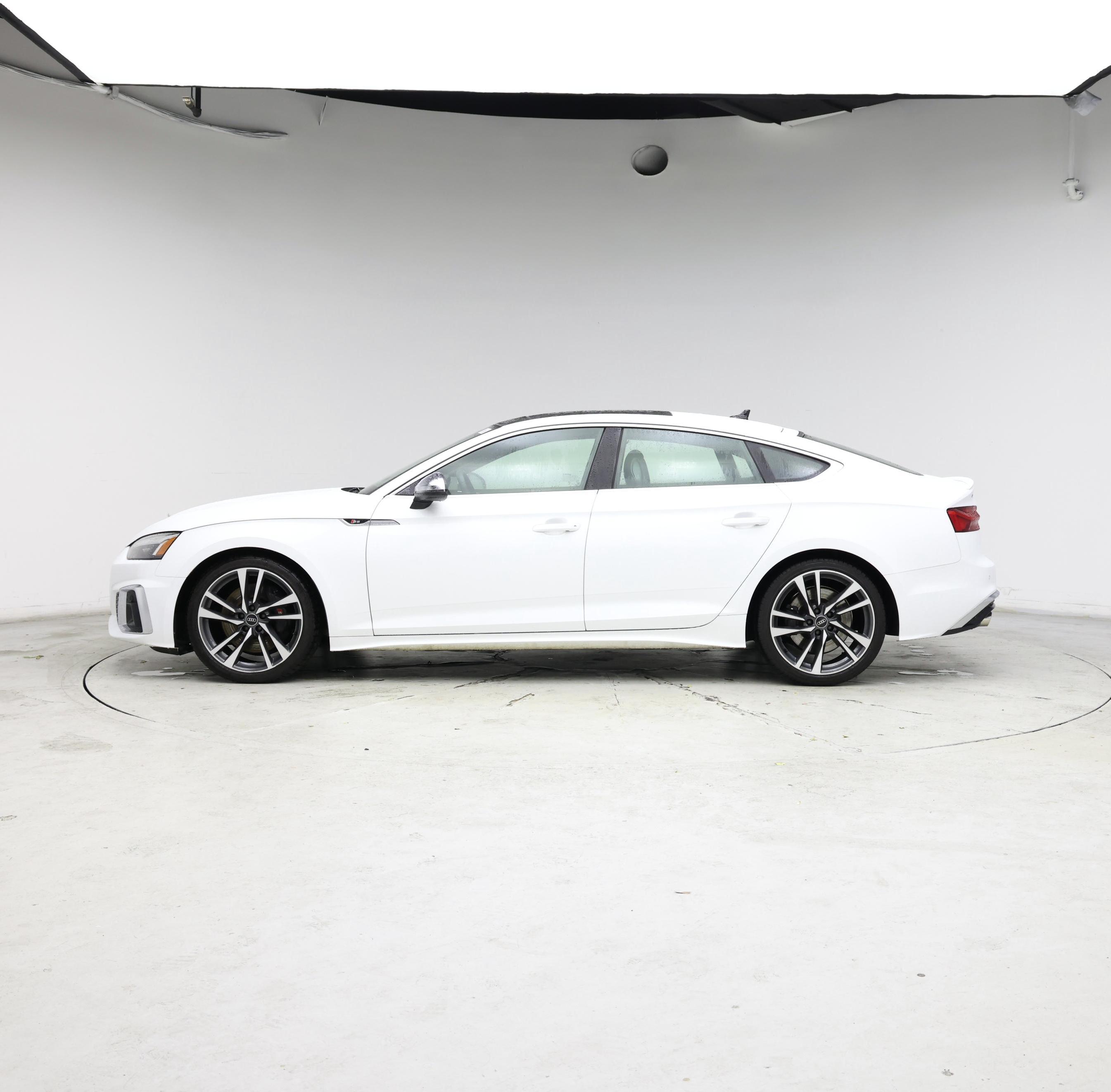 Thumbnail: 2022 Audi S5 - 3