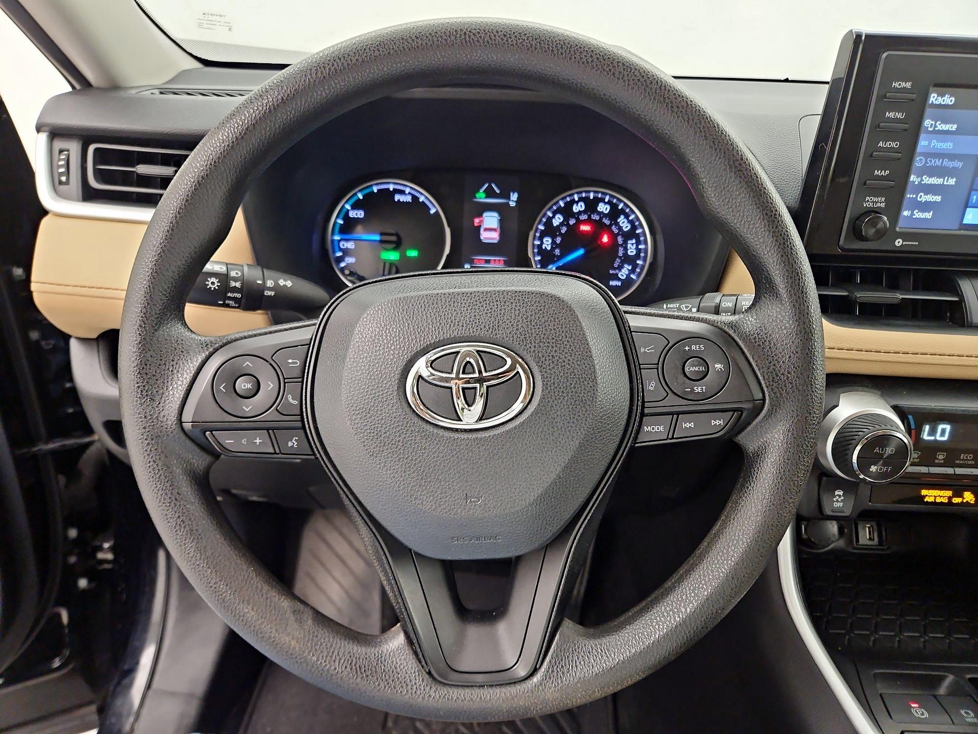 Thumbnail: 2021 Toyota RAV4 - 10