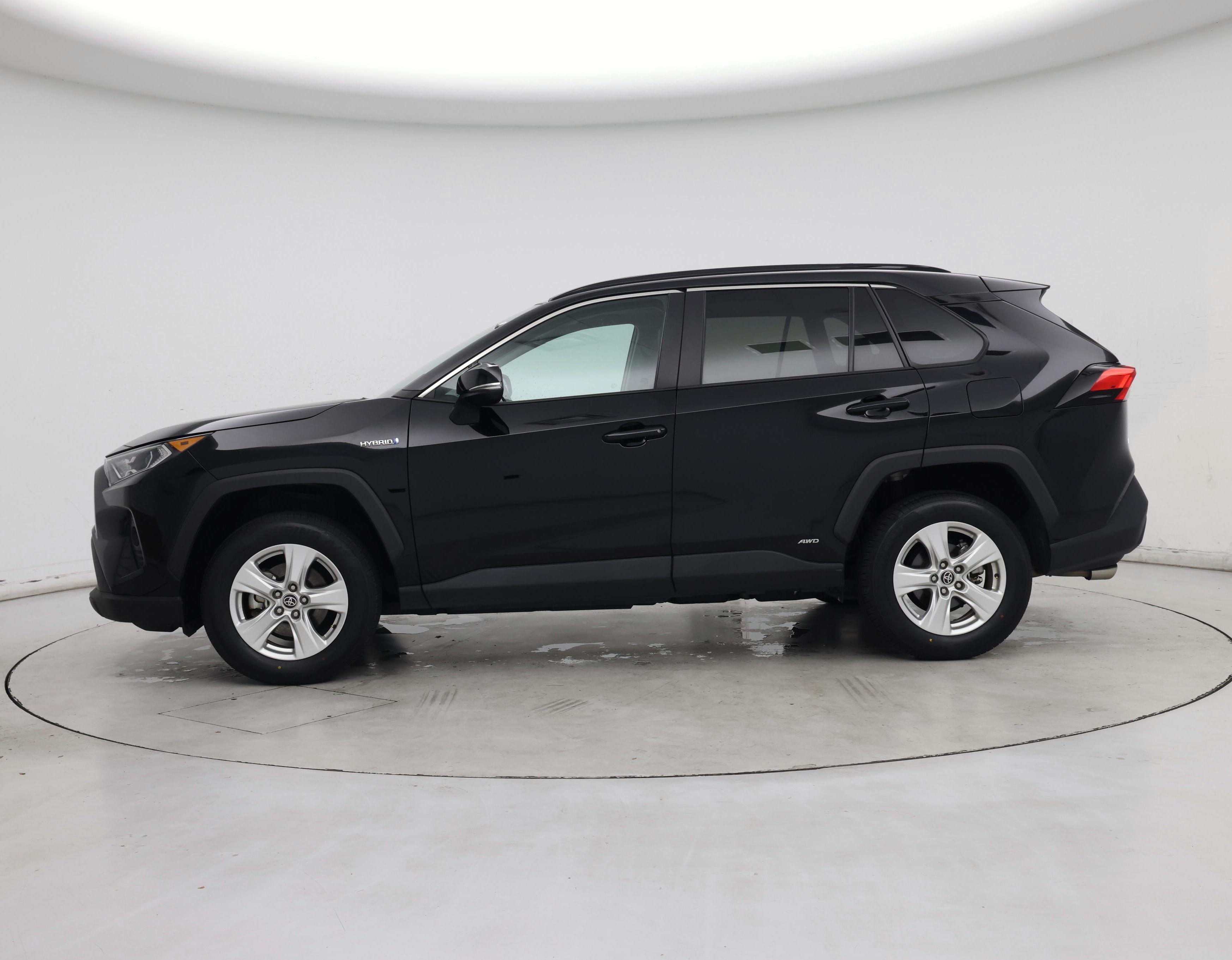 Thumbnail: 2021 Toyota RAV4 - 3