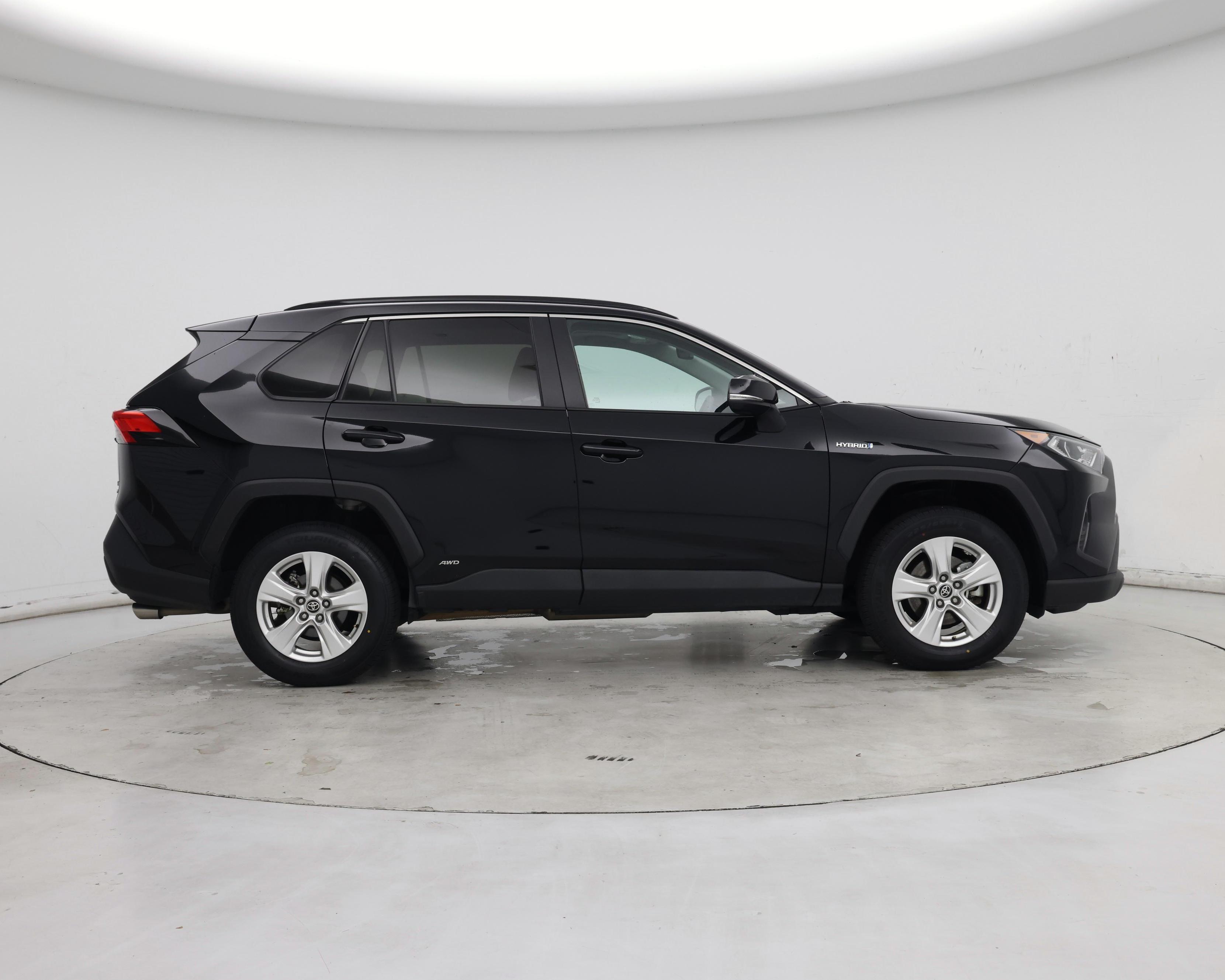Thumbnail: 2021 Toyota RAV4 - 7