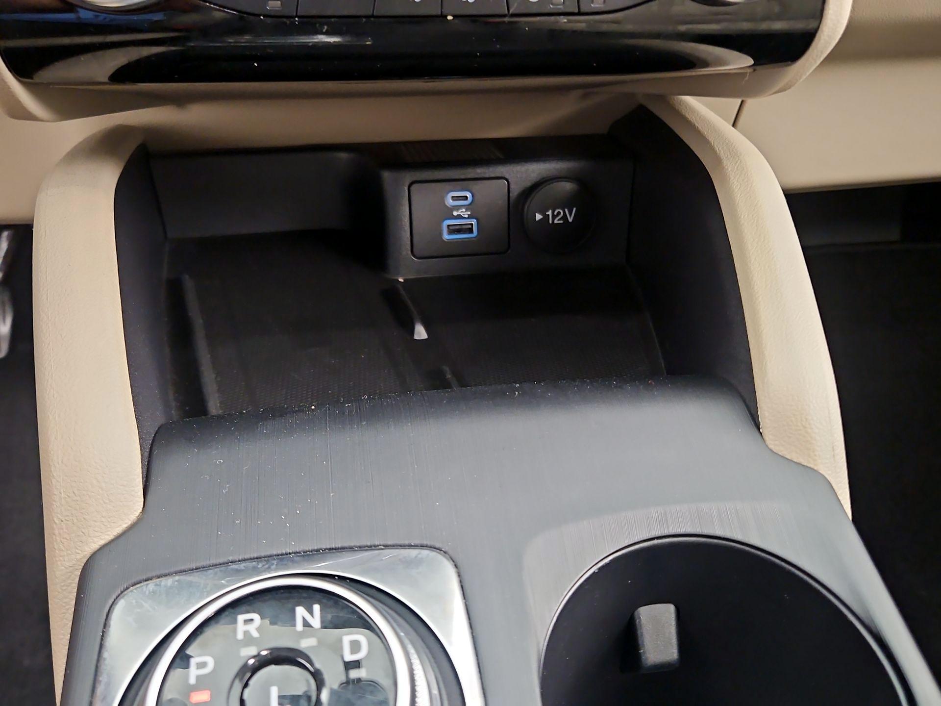 Thumbnail: 2022 Ford Escape - 18