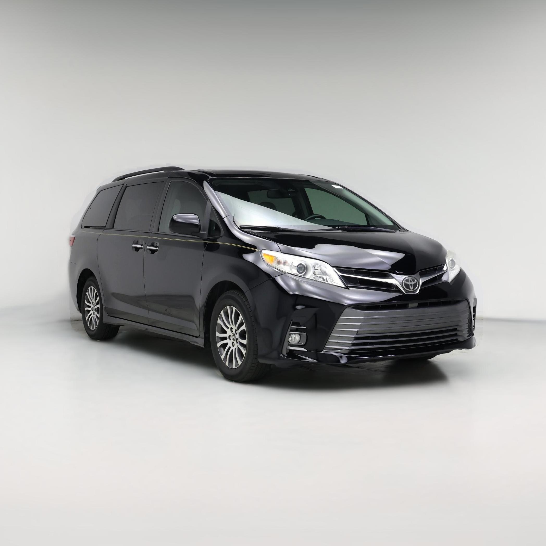 Thumbnail: 2018 Toyota Sienna - 1