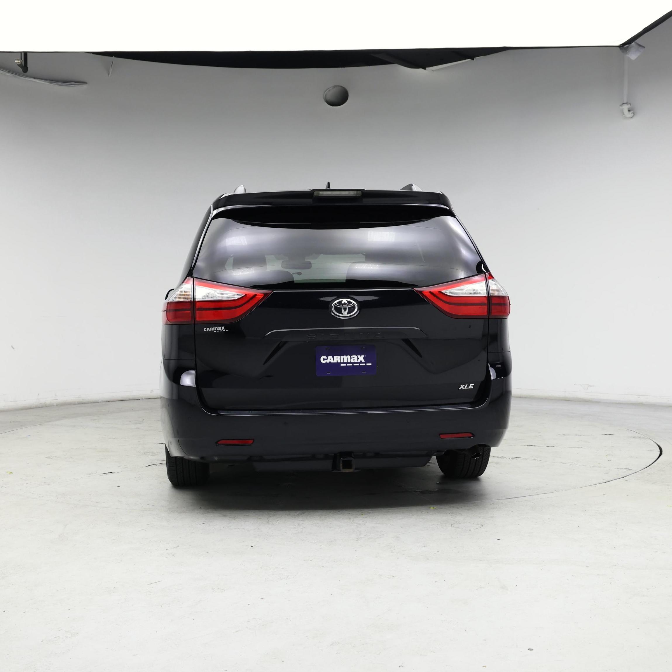 Thumbnail: 2018 Toyota Sienna - 6