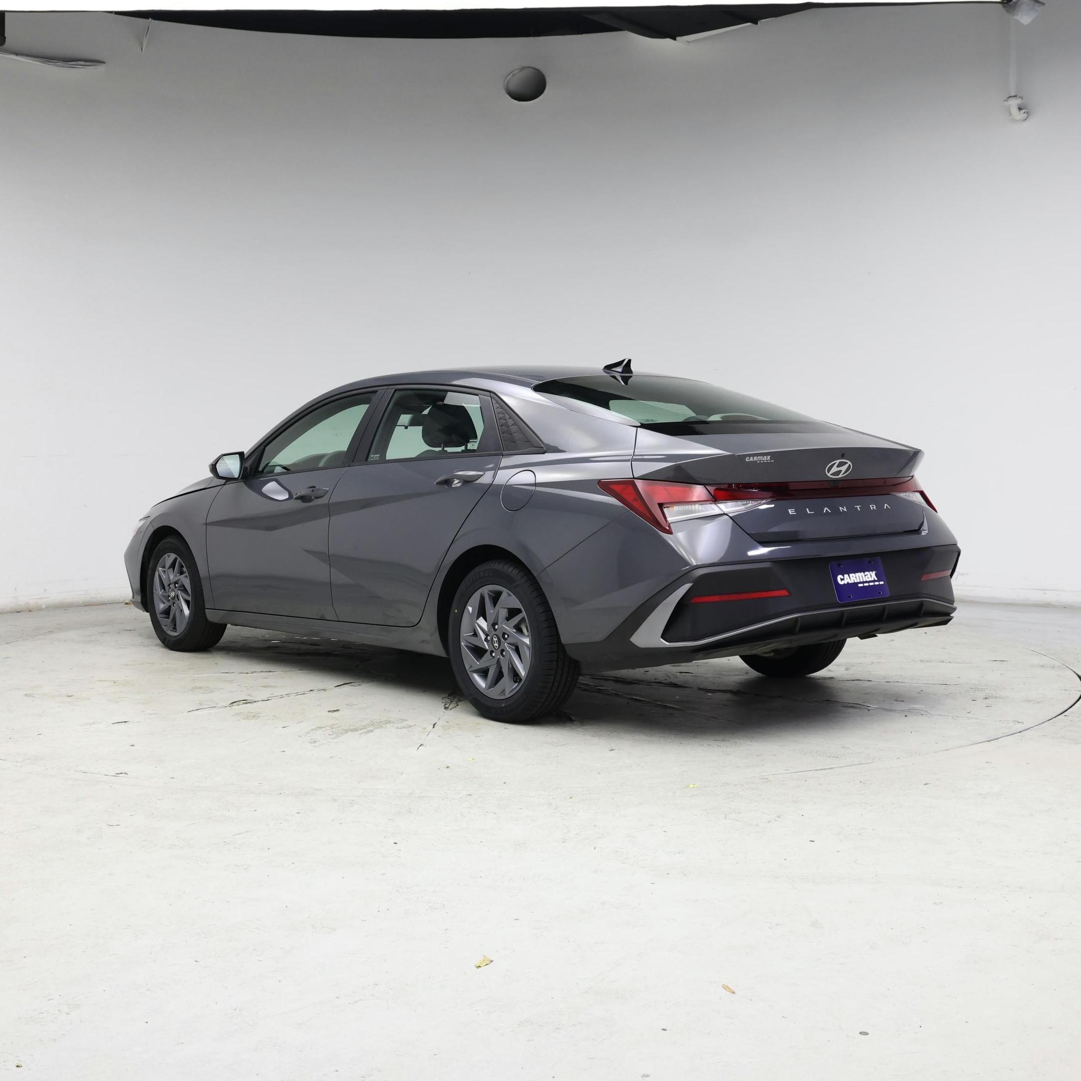 Thumbnail: 2024 Hyundai Elantra - 2