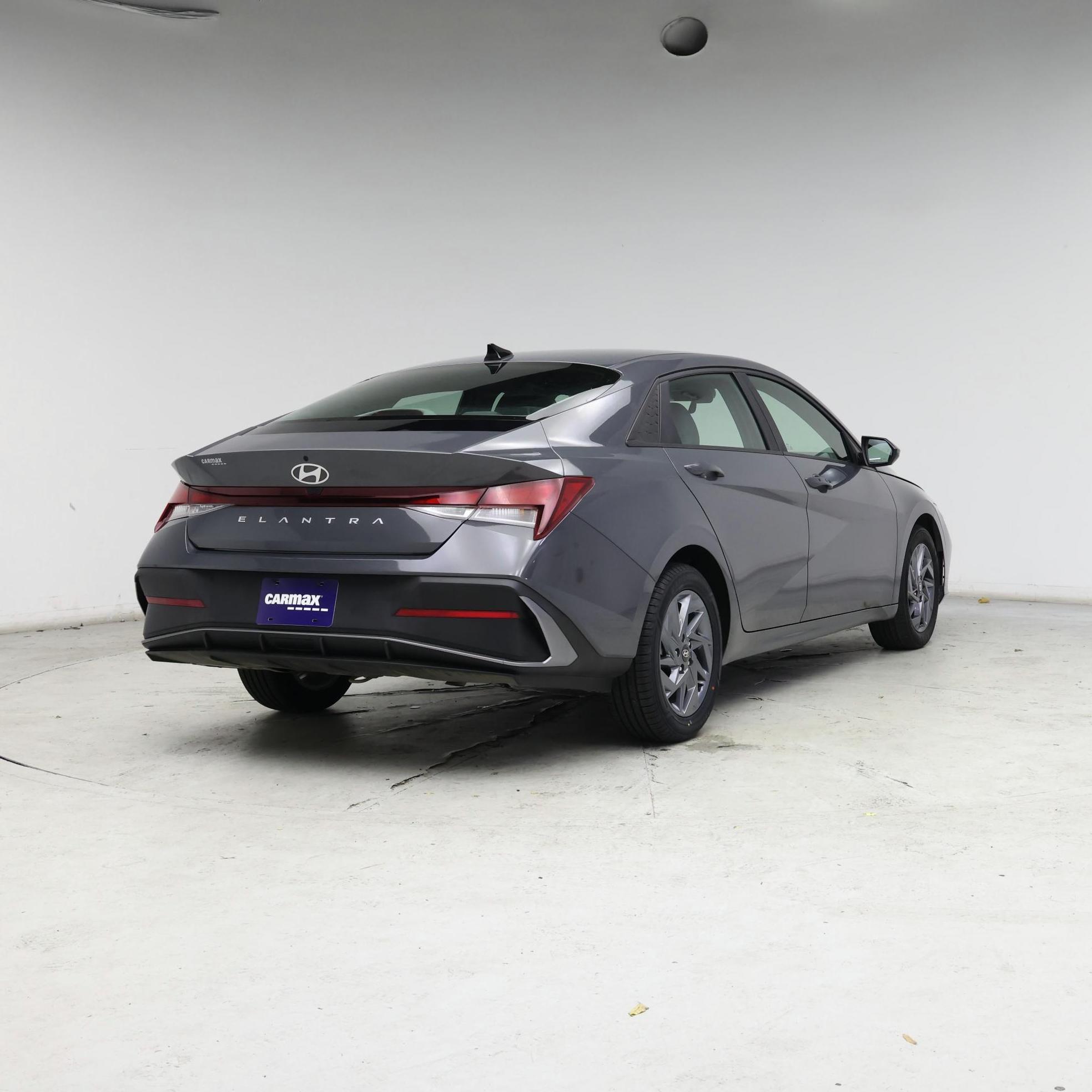 Thumbnail: 2024 Hyundai Elantra - 8