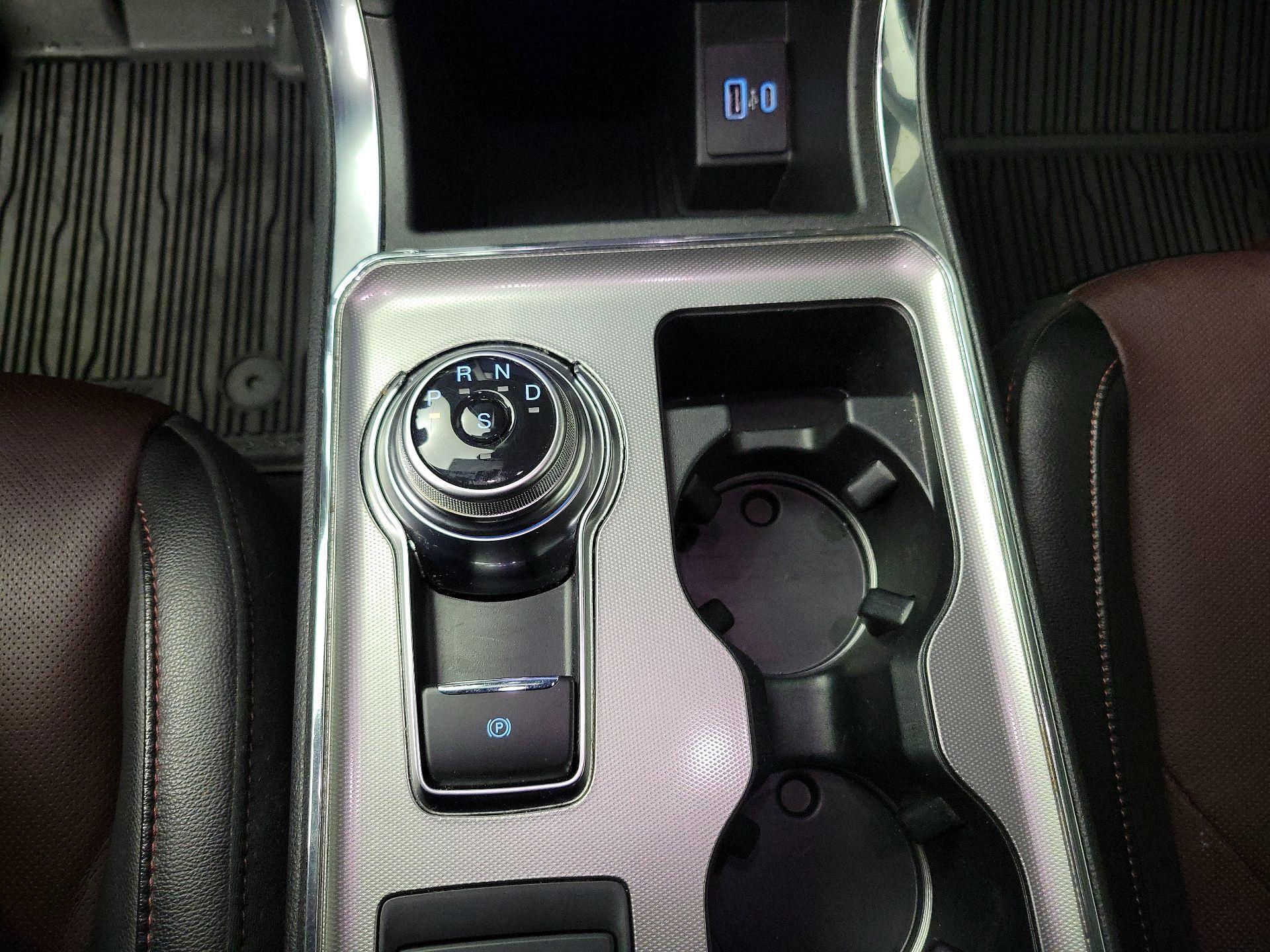 Thumbnail: 2022 Ford Edge - 18