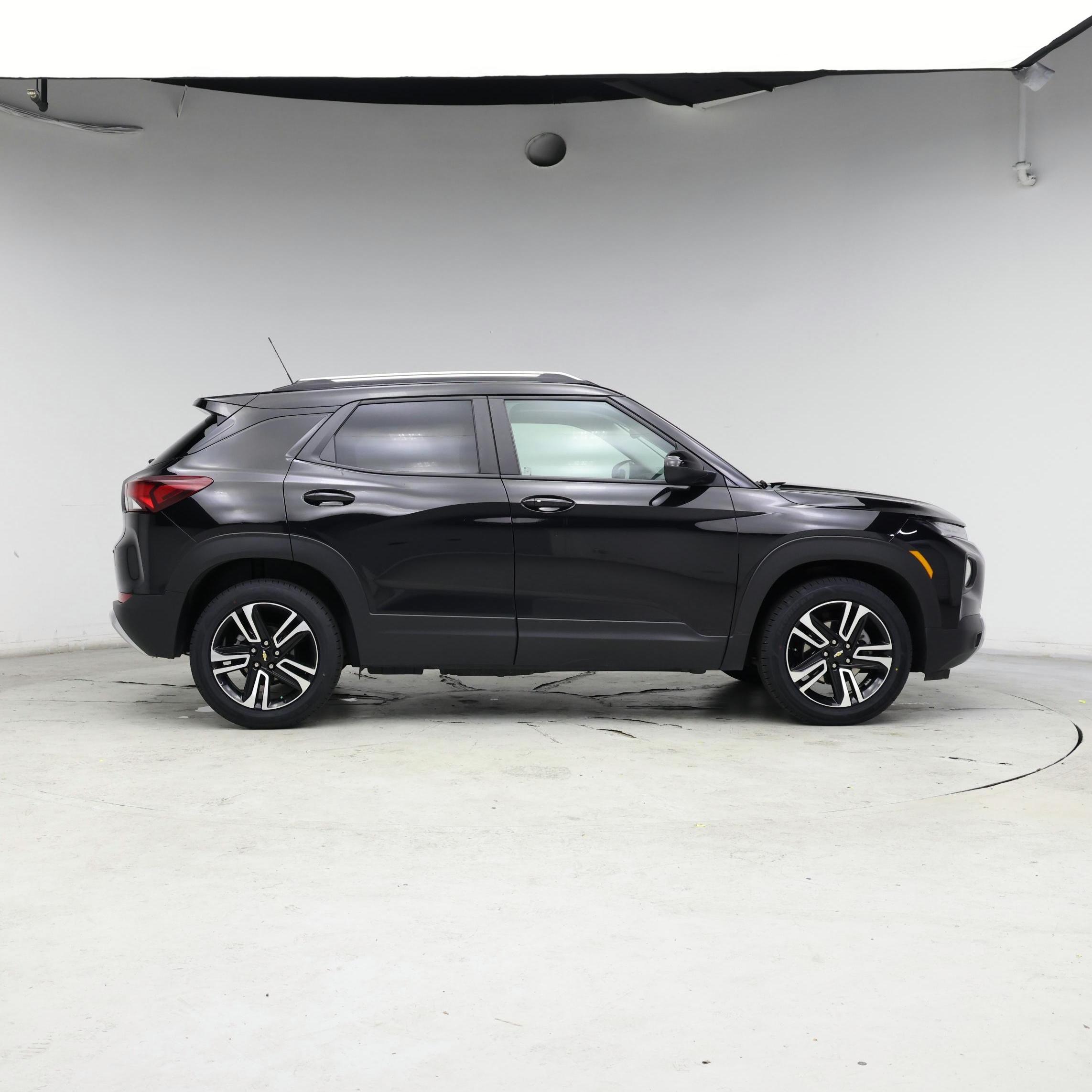Thumbnail: 2023 Chevrolet TrailBlazer - 7