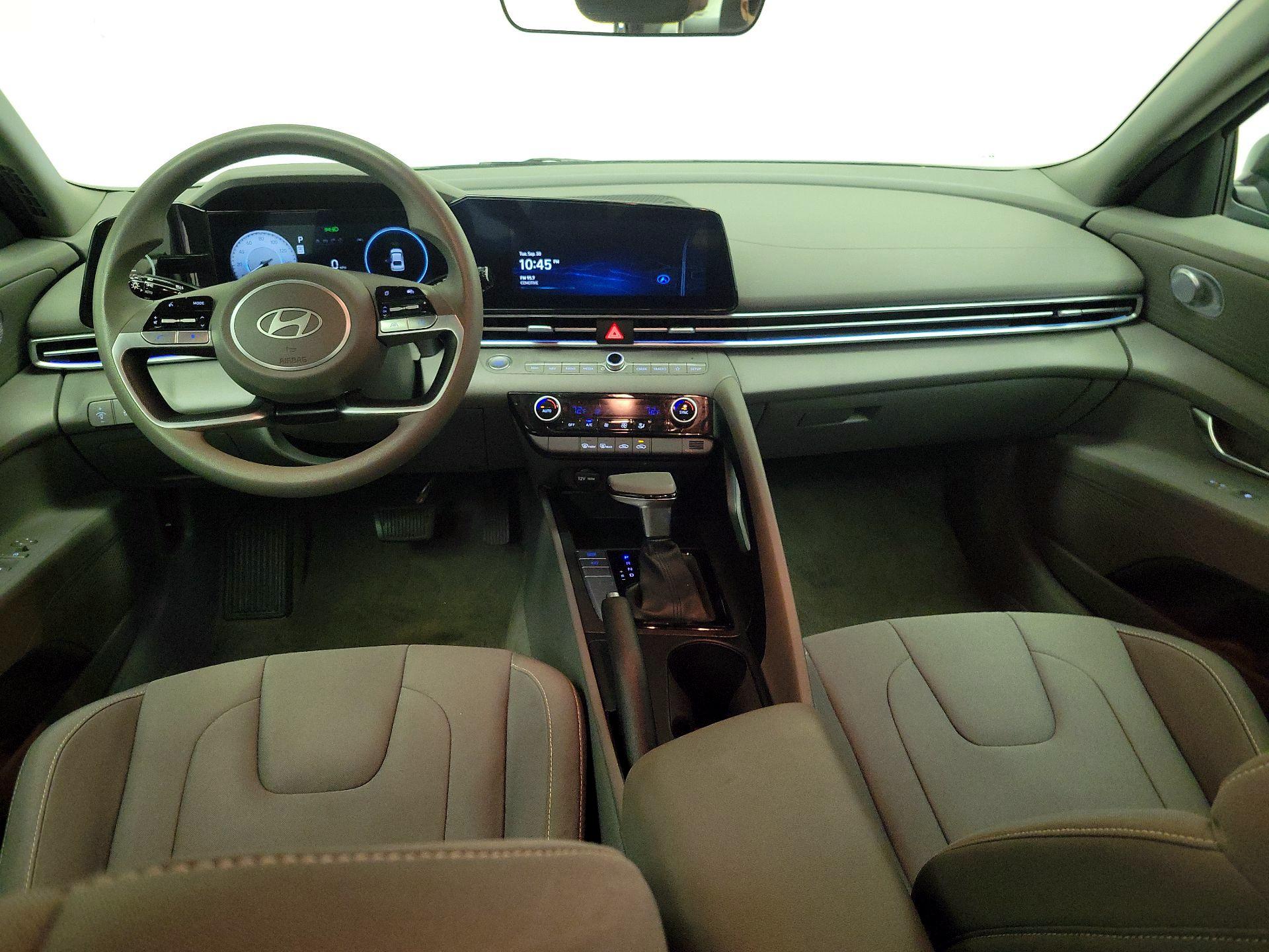 Thumbnail: 2024 Hyundai Elantra - 9