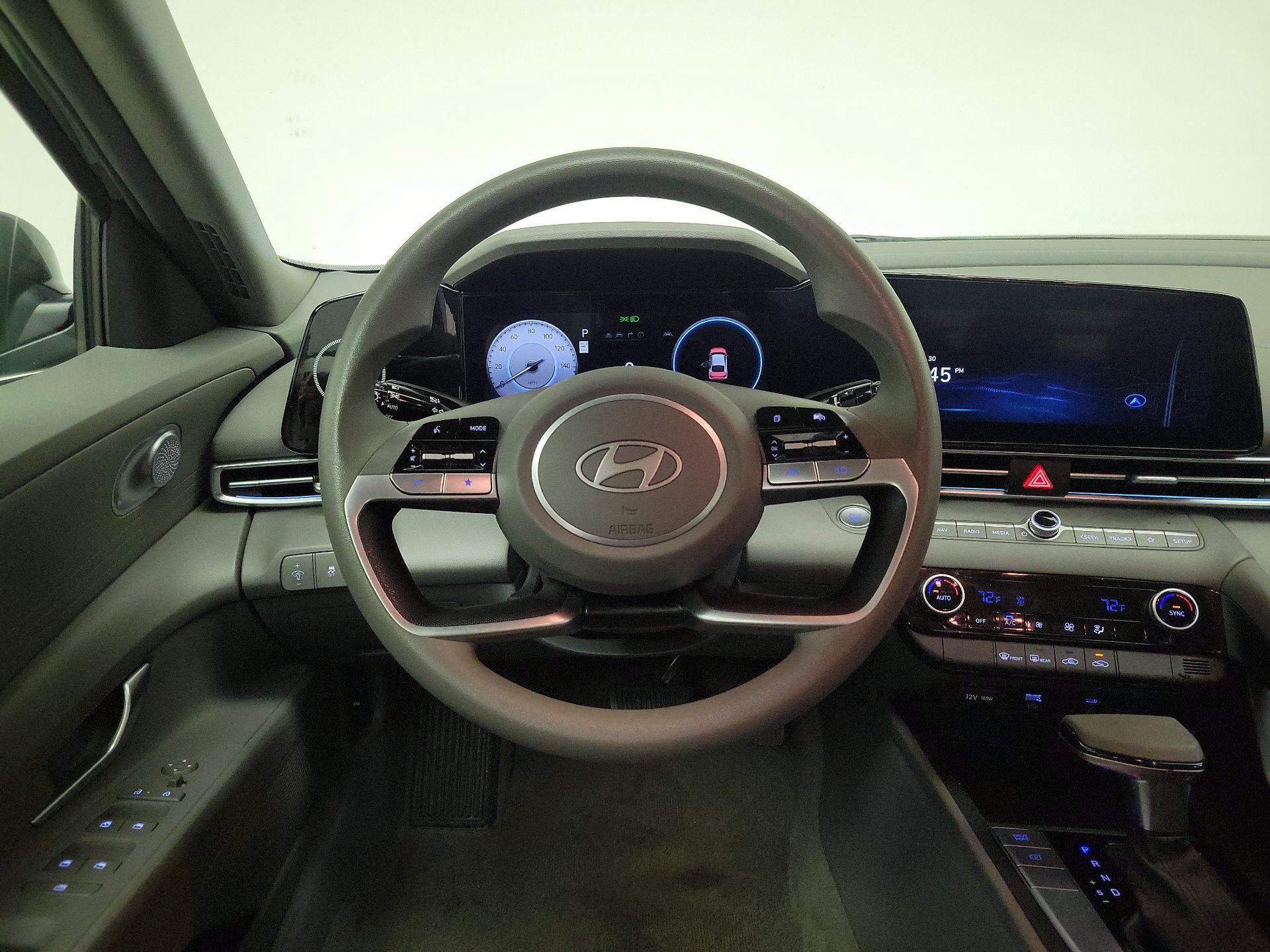 Thumbnail: 2024 Hyundai Elantra - 10