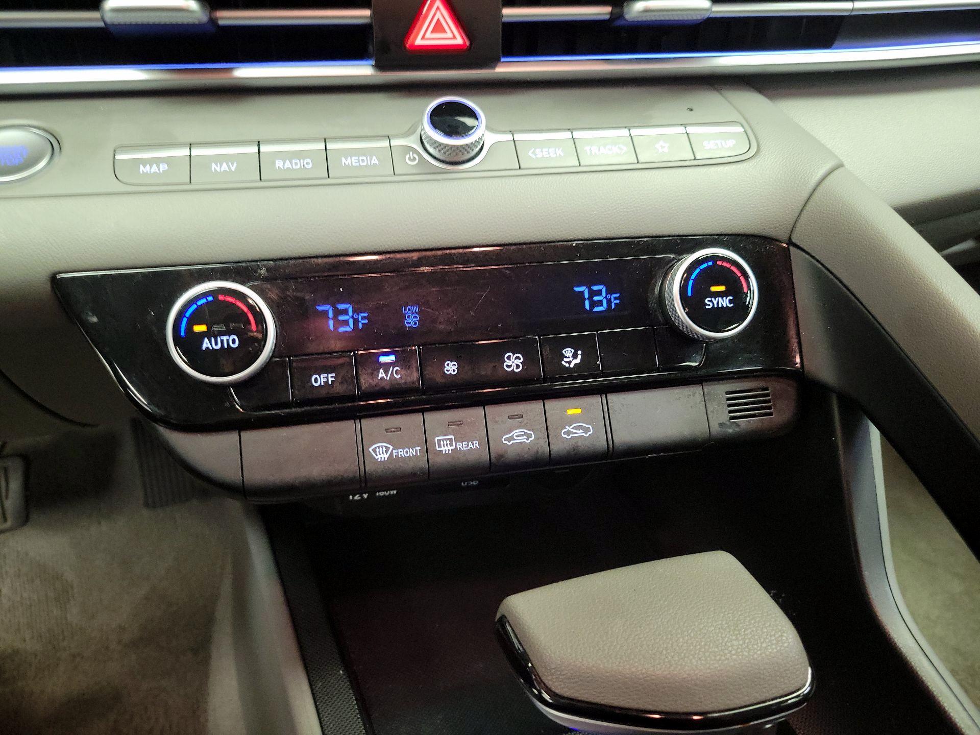Thumbnail: 2024 Hyundai Elantra - 16
