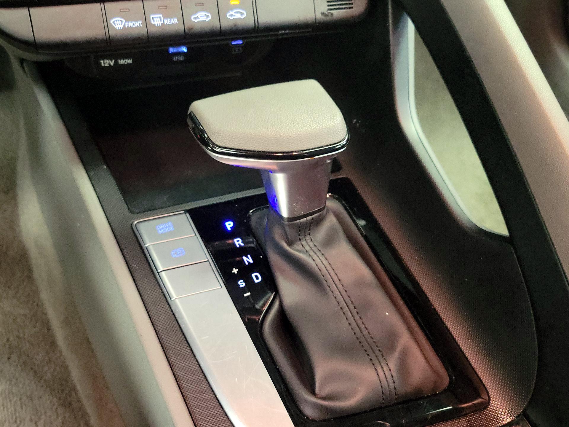 Thumbnail: 2024 Hyundai Elantra - 17
