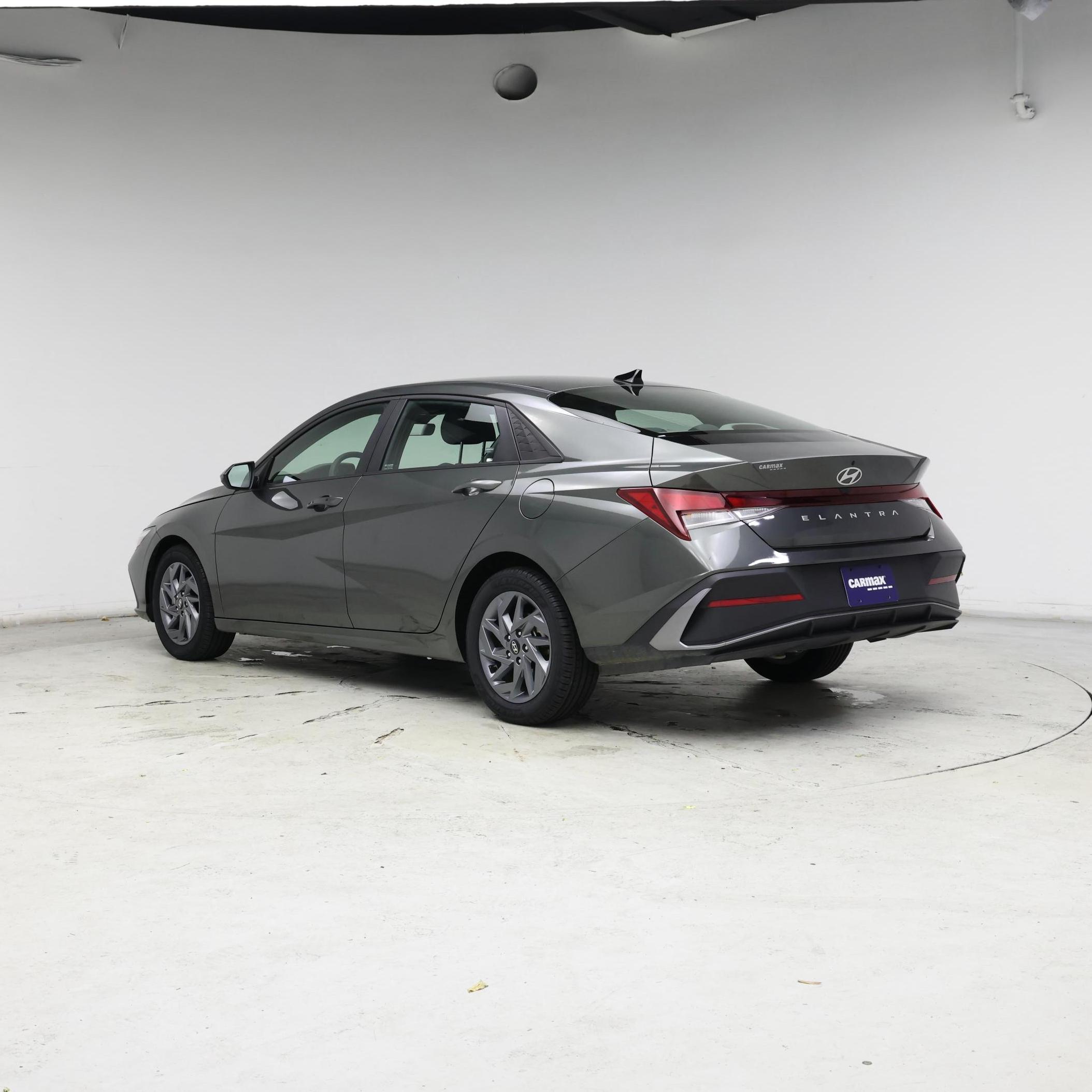 Thumbnail: 2024 Hyundai Elantra - 2