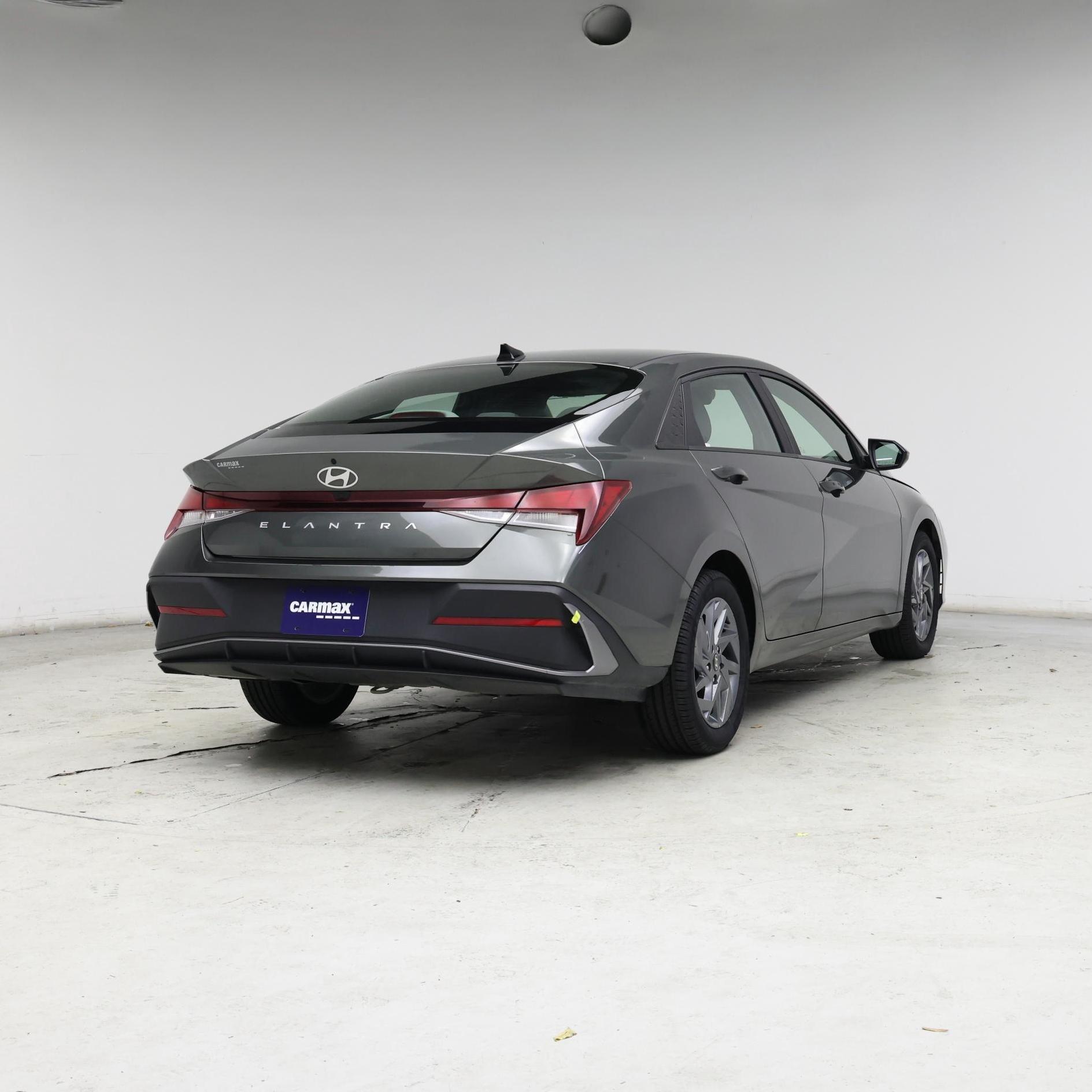 Thumbnail: 2024 Hyundai Elantra - 8