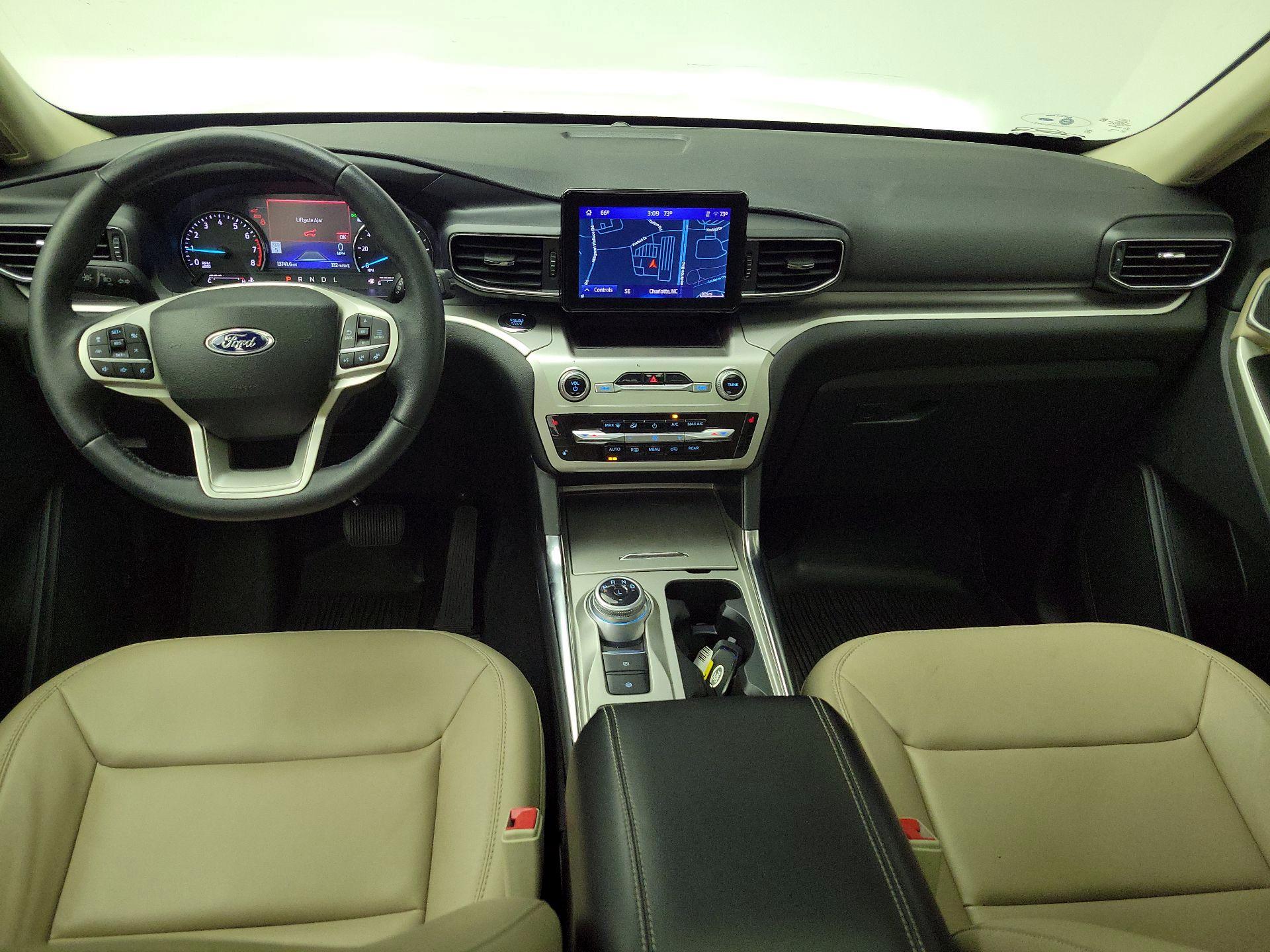Thumbnail: 2022 Ford Explorer - 9