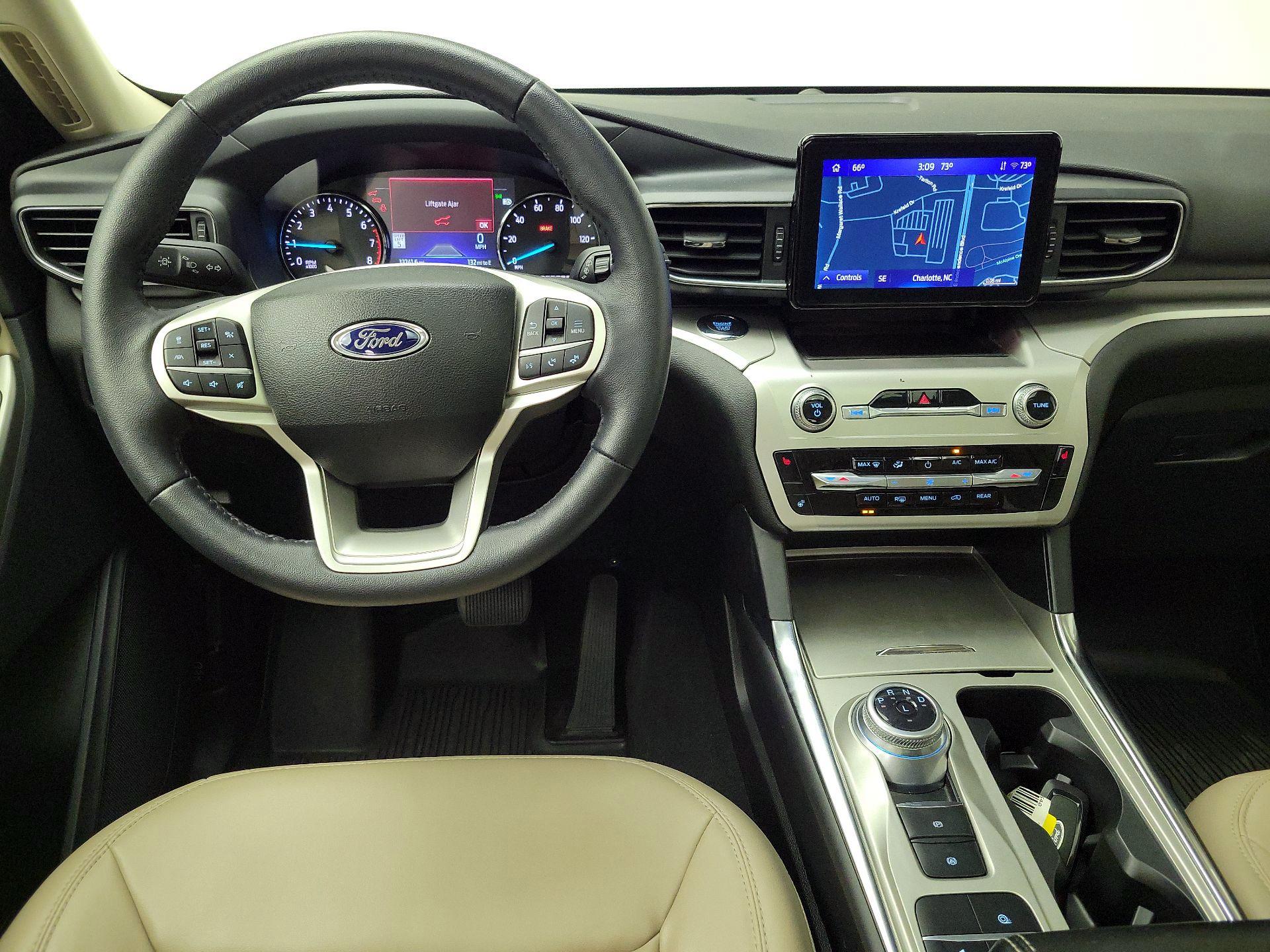 Thumbnail: 2022 Ford Explorer - 10