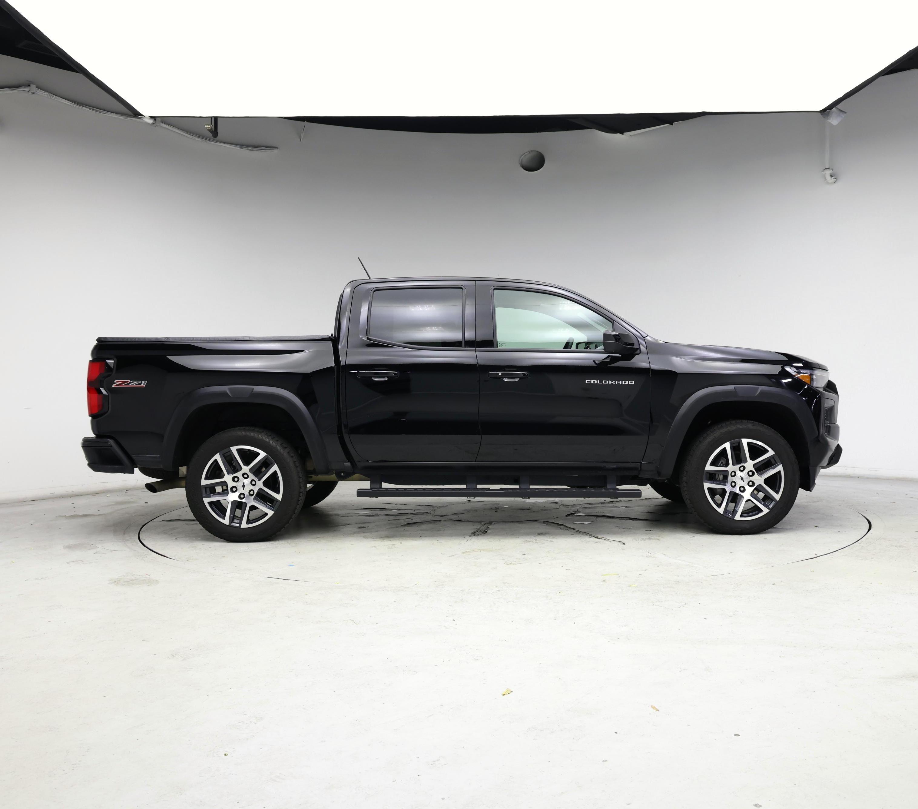 Thumbnail: 2024 Chevrolet Colorado - 7