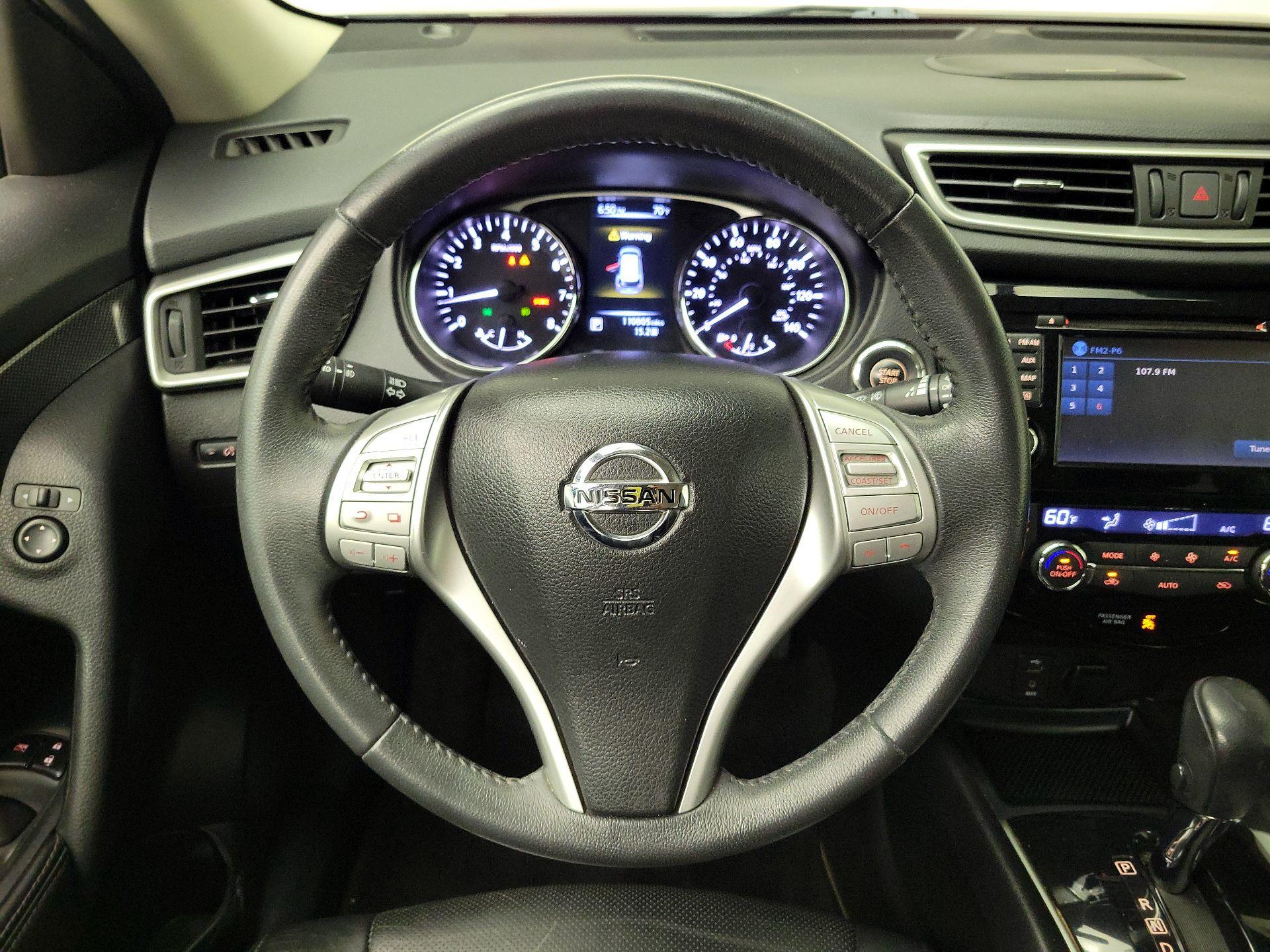 Thumbnail: 2015 Nissan Rogue - 10