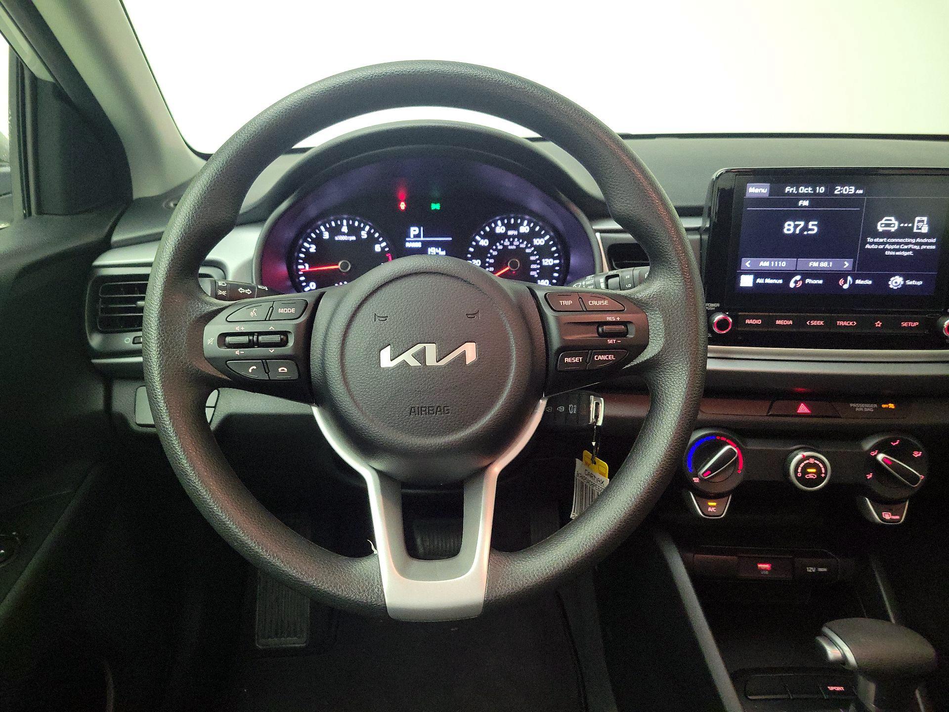 Thumbnail: 2023 Kia Rio - 10
