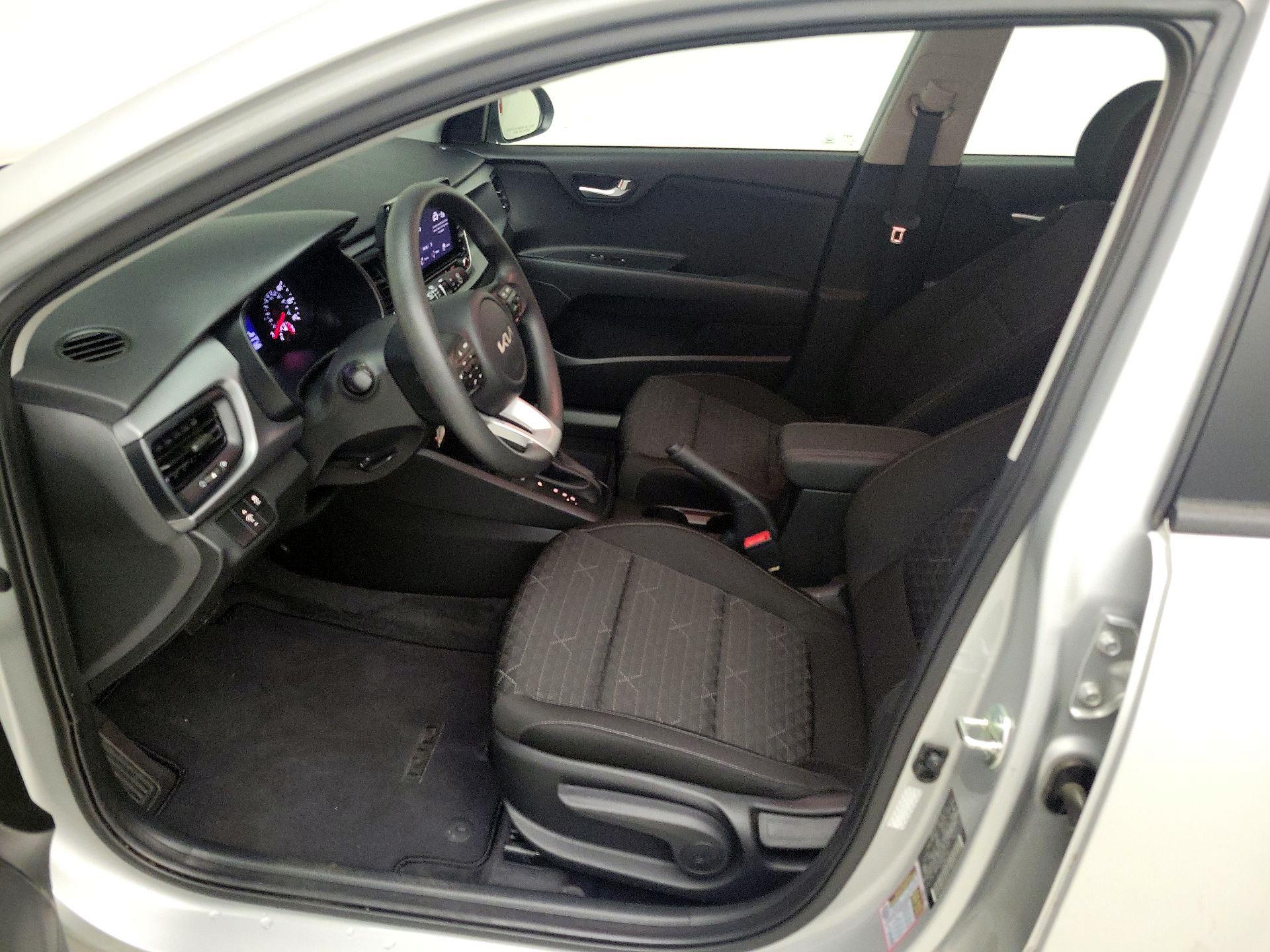 Thumbnail: 2023 Kia Rio - 11