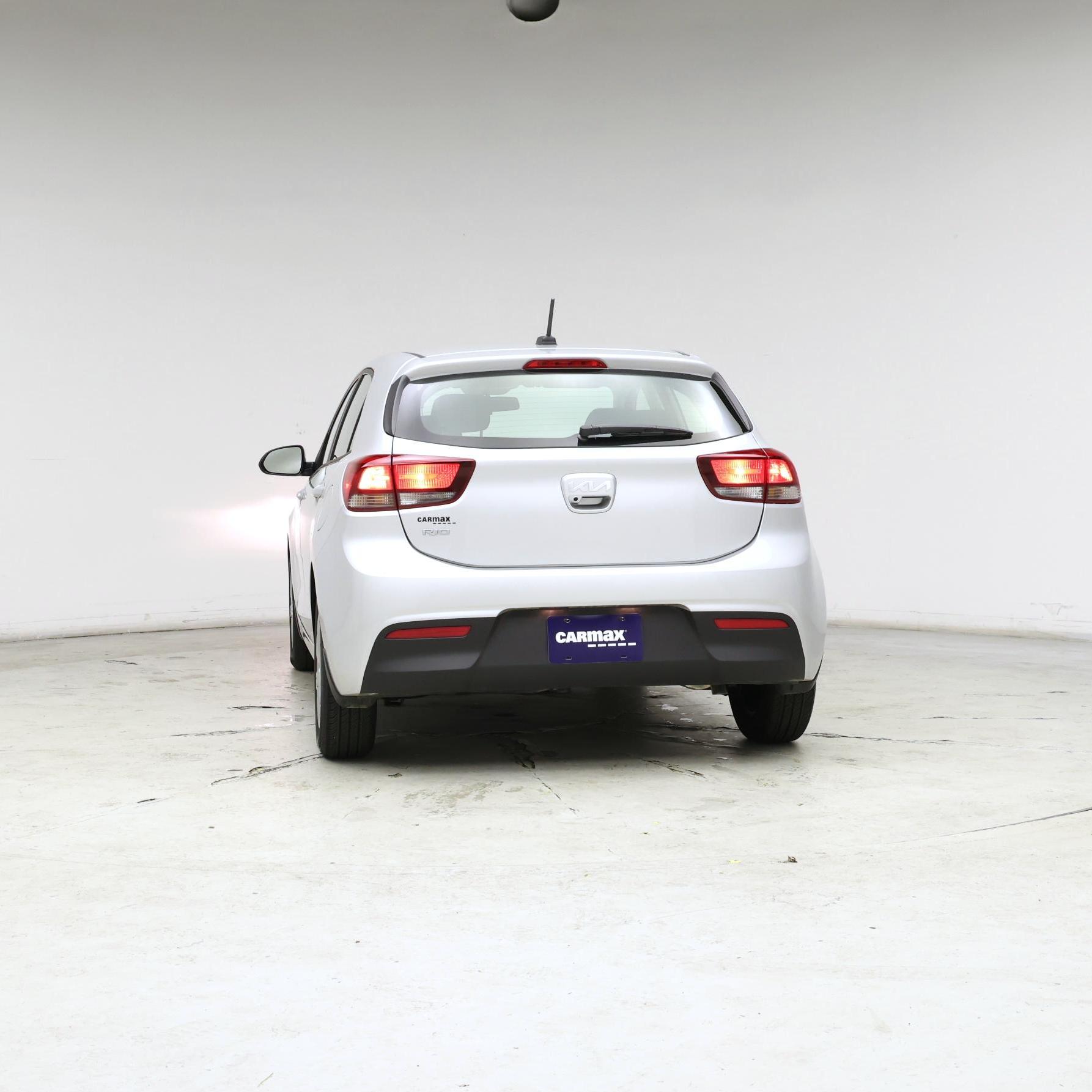 Thumbnail: 2023 Kia Rio - 6