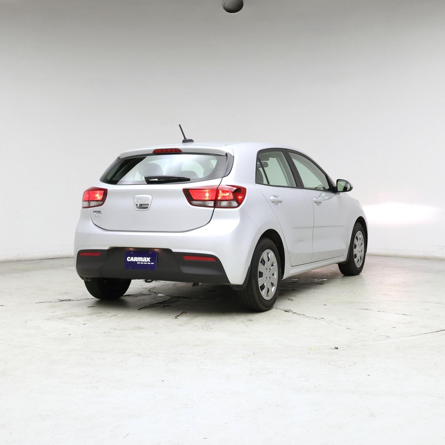 Thumbnail: 2023 Kia Rio - 8