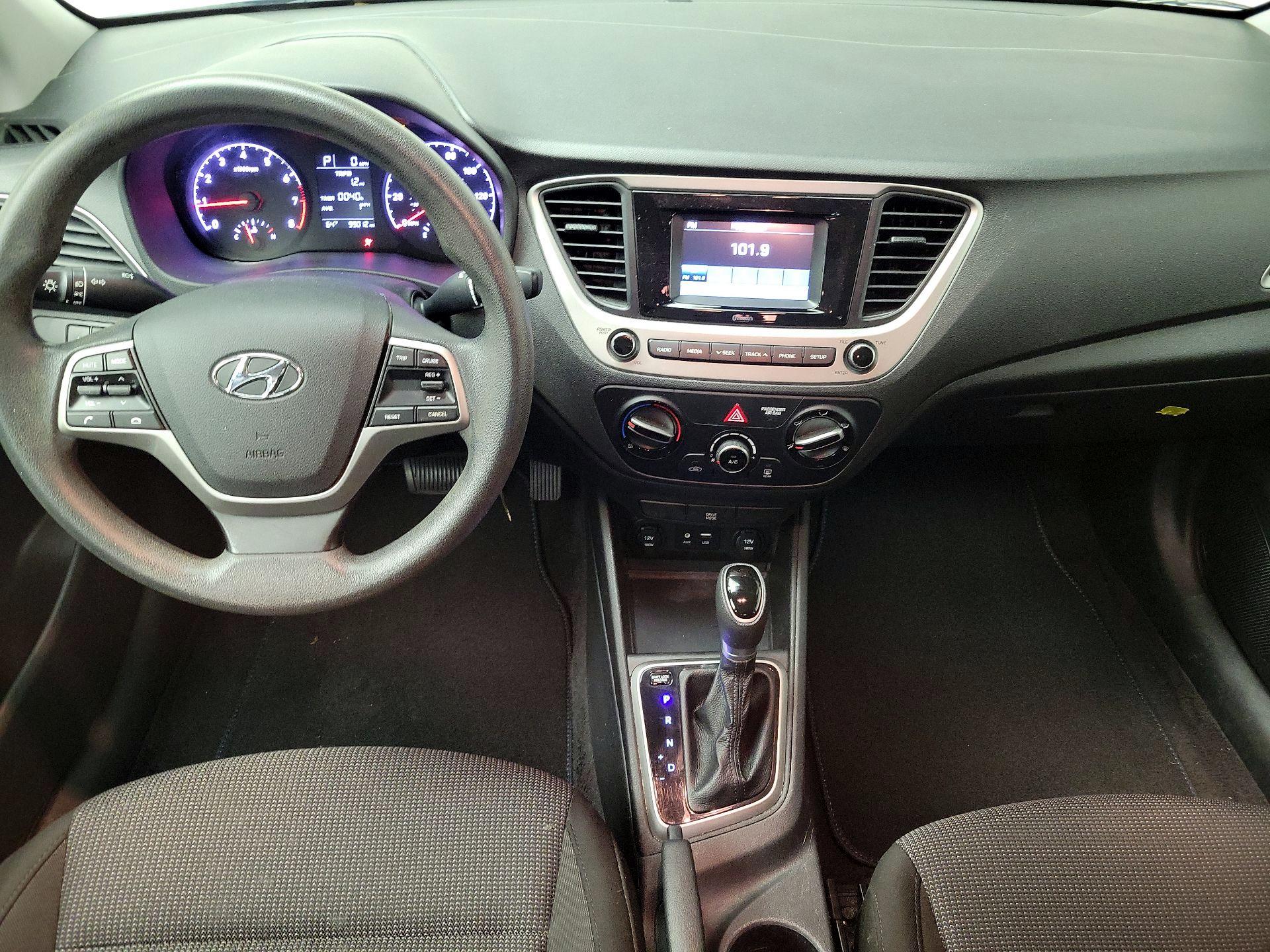 Thumbnail: 2020 Hyundai Accent - 9