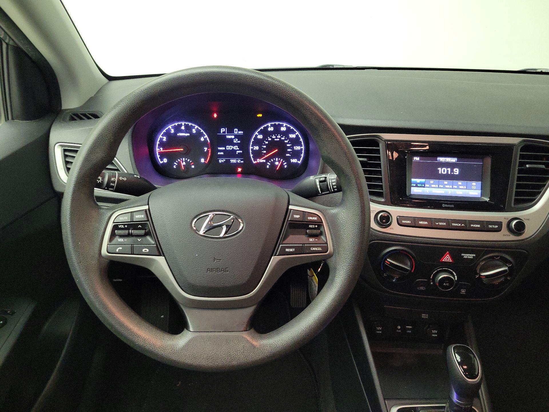 Thumbnail: 2020 Hyundai Accent - 10