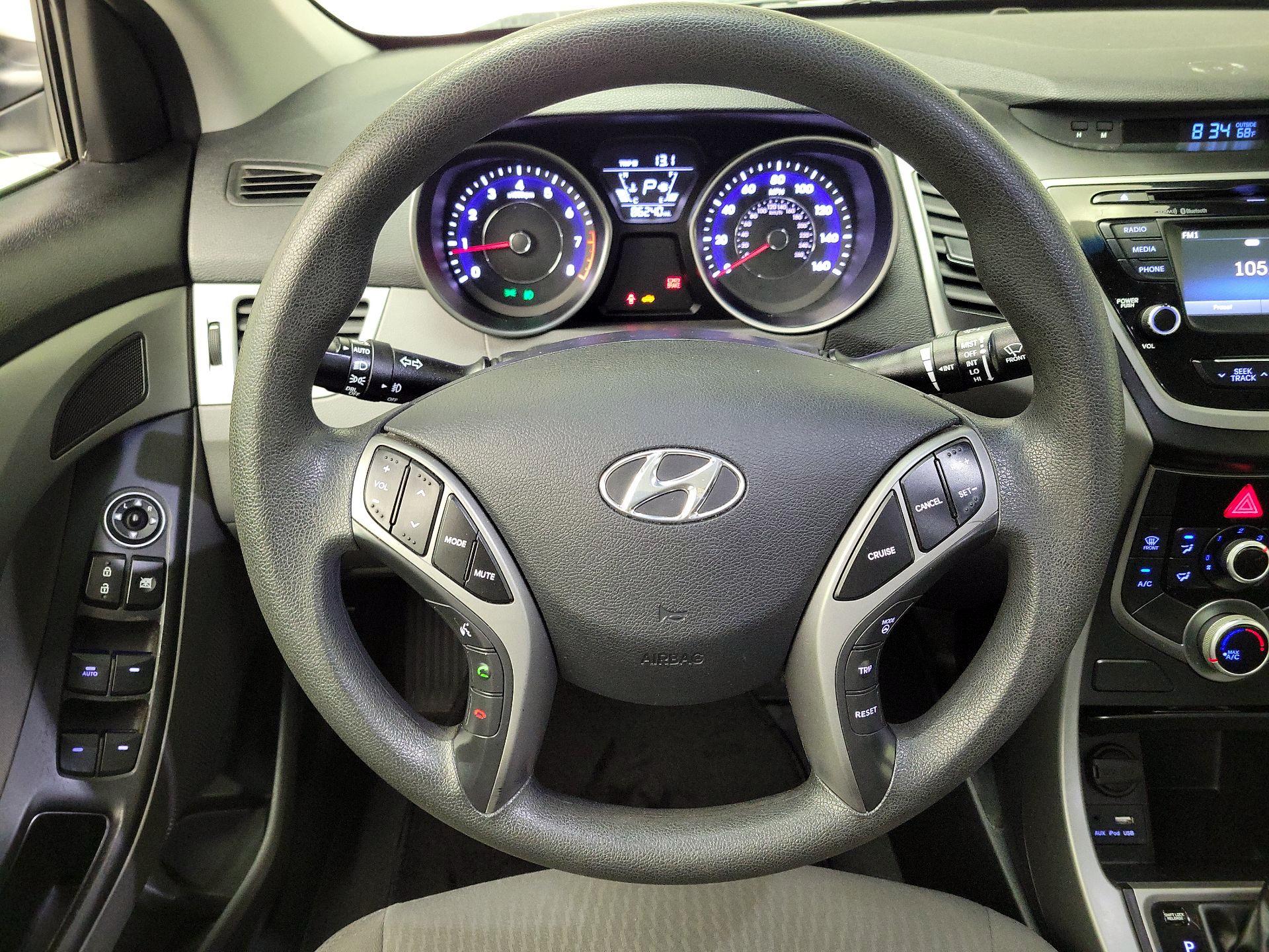 Thumbnail: 2015 Hyundai Elantra - 10