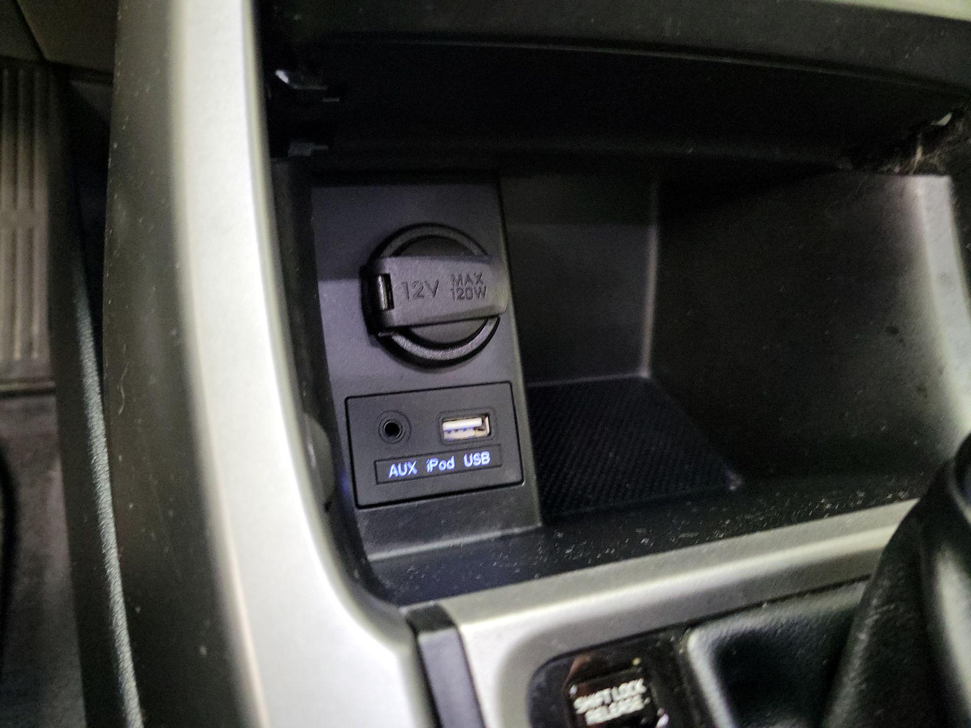 Thumbnail: 2015 Hyundai Elantra - 18