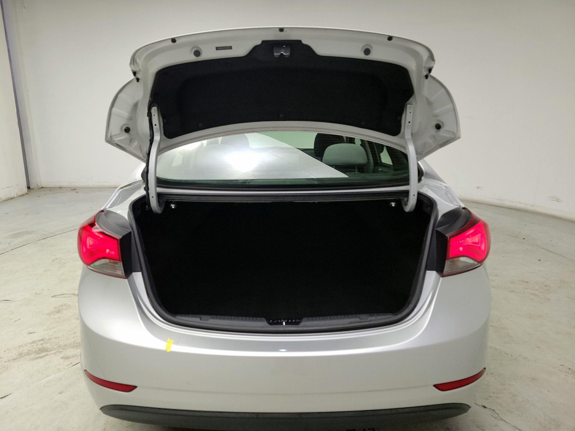 Thumbnail: 2015 Hyundai Elantra - 20
