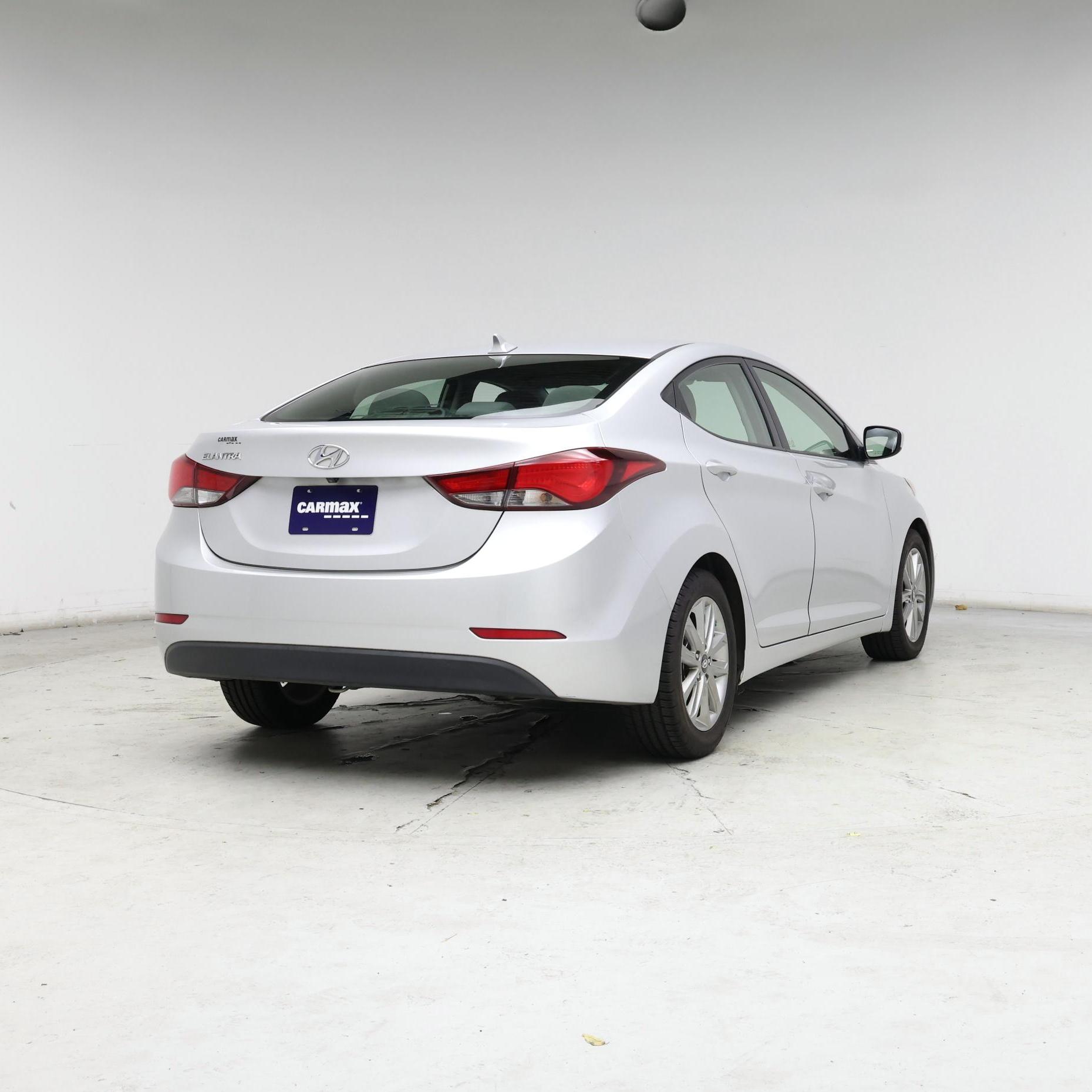 Thumbnail: 2015 Hyundai Elantra - 8