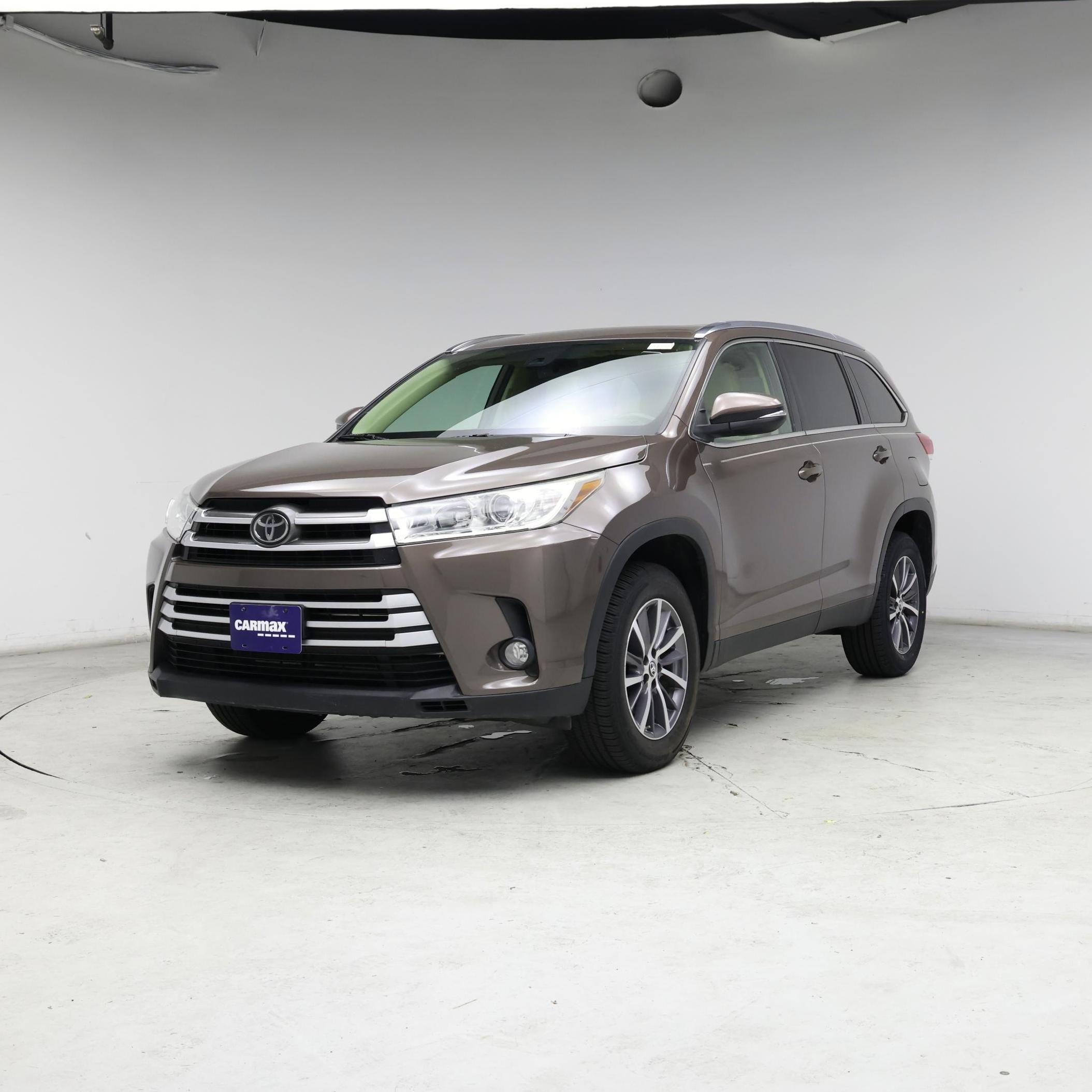 Thumbnail: 2019 Toyota Highlander - 4