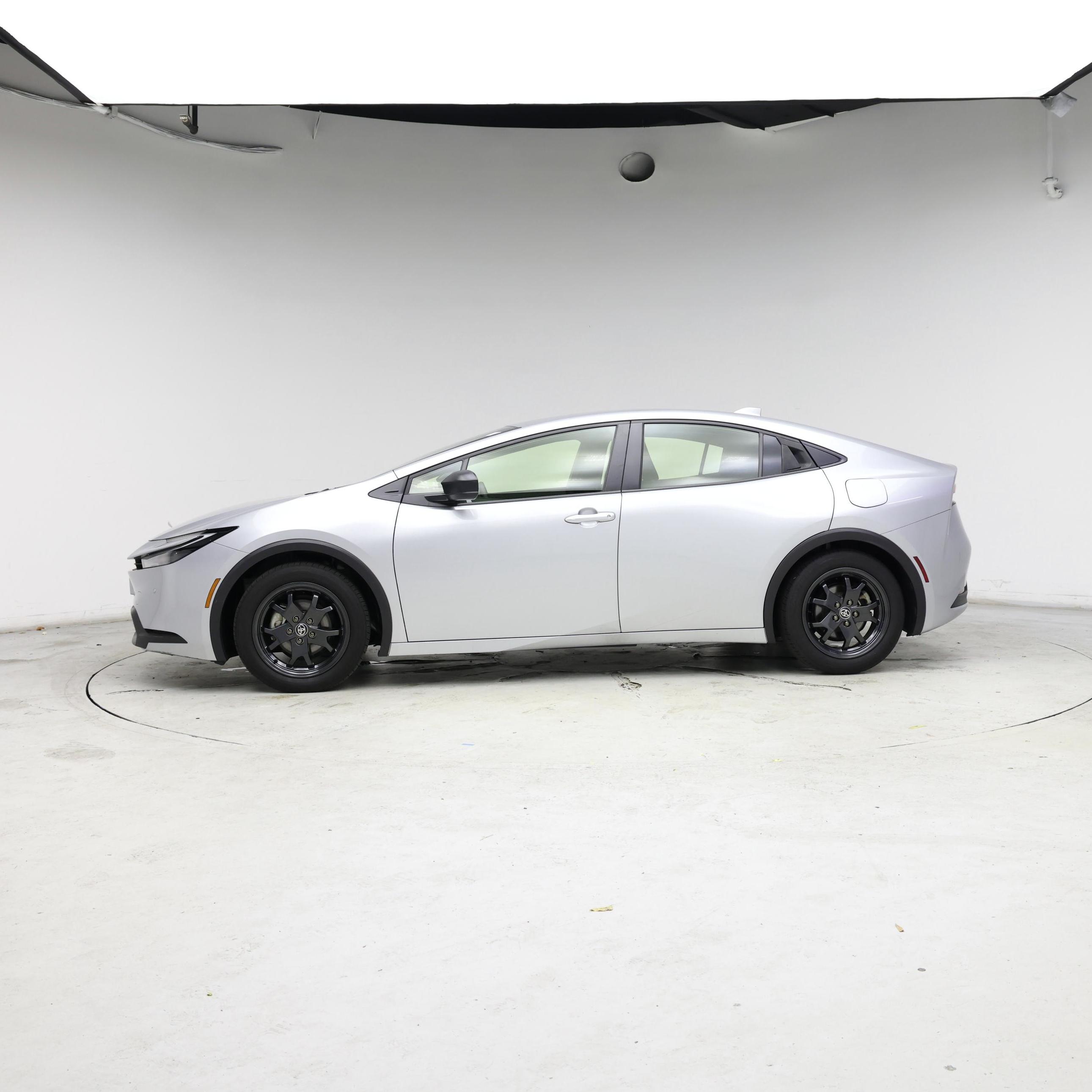 Thumbnail: 2024 Toyota Prius - 3