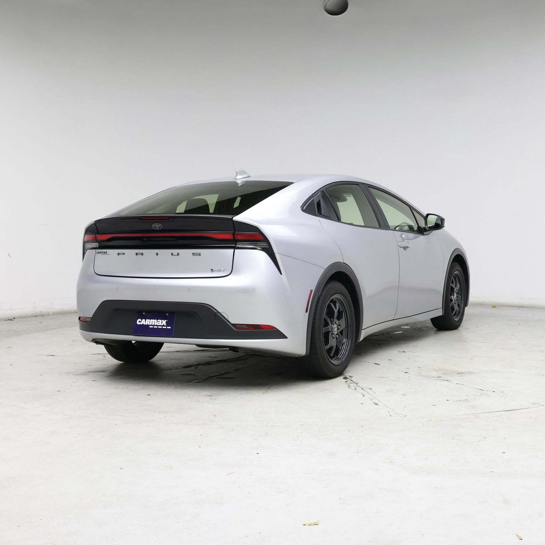 Thumbnail: 2024 Toyota Prius - 8