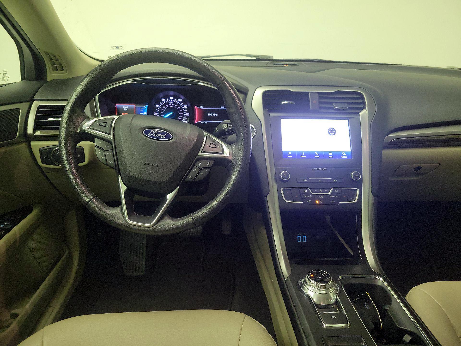 Thumbnail: 2020 Ford Fusion - 10