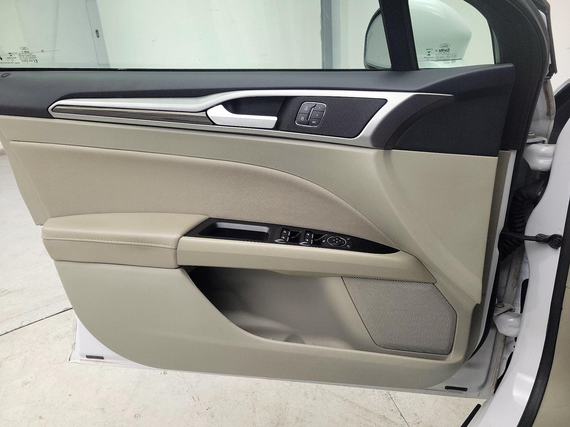 Thumbnail: 2020 Ford Fusion - 12